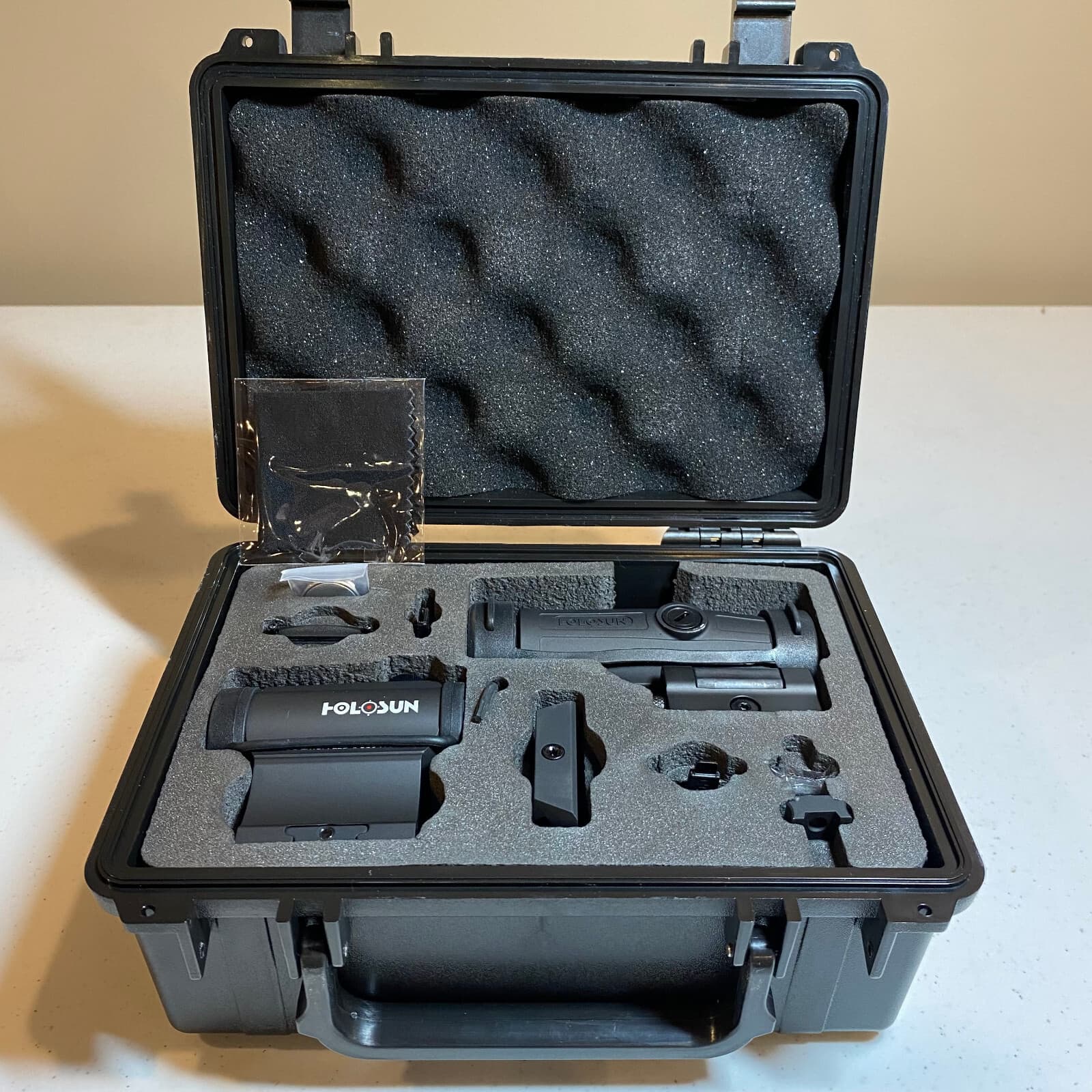 Holosun HS403C 2 MOA Dot Micro Red Dot Sights & HM3X 3X Magnifier Combo w/ Case 4