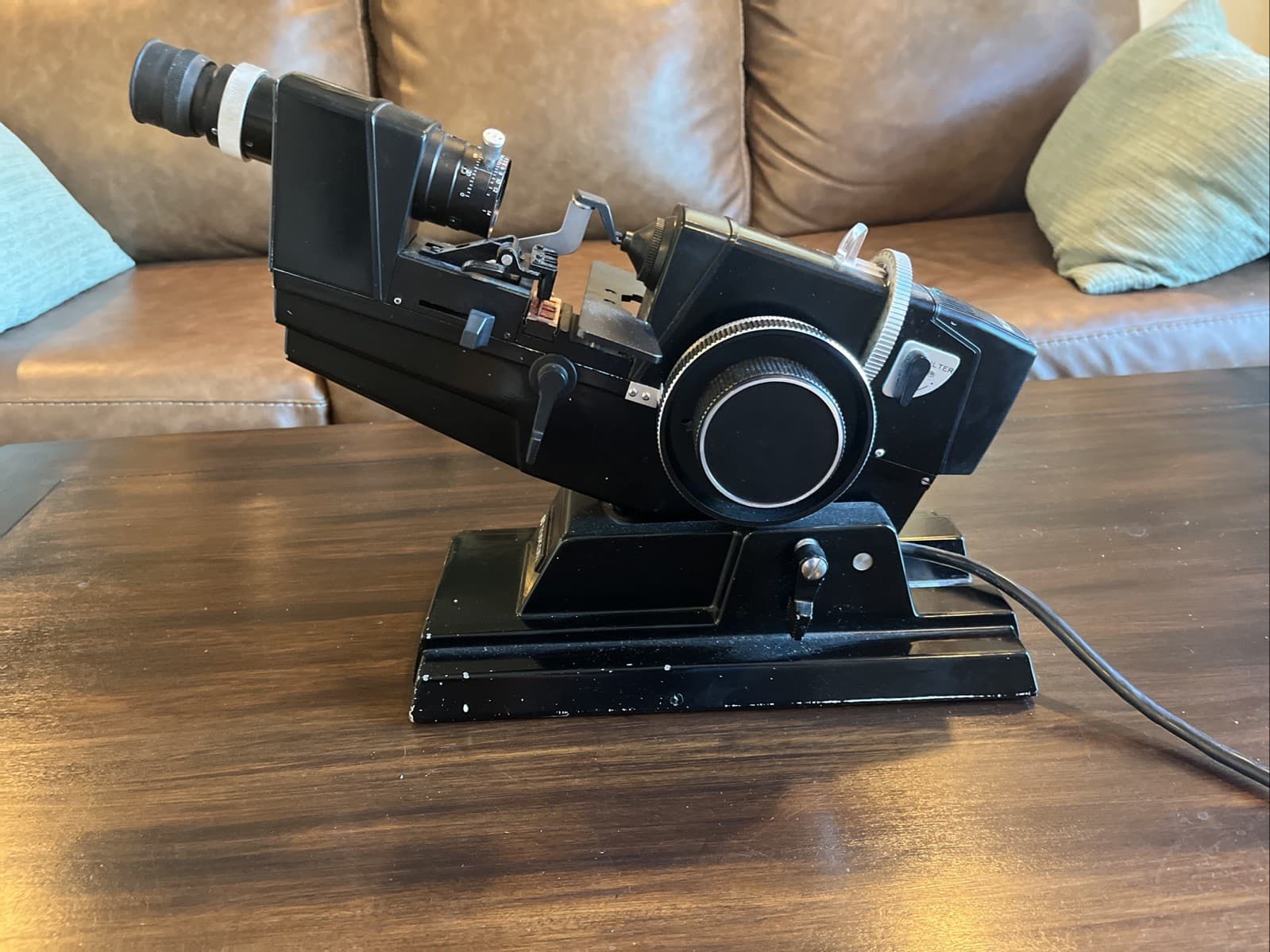 Topcon LM-6E Manual Lensmeter Optometry Instrument 120V 3