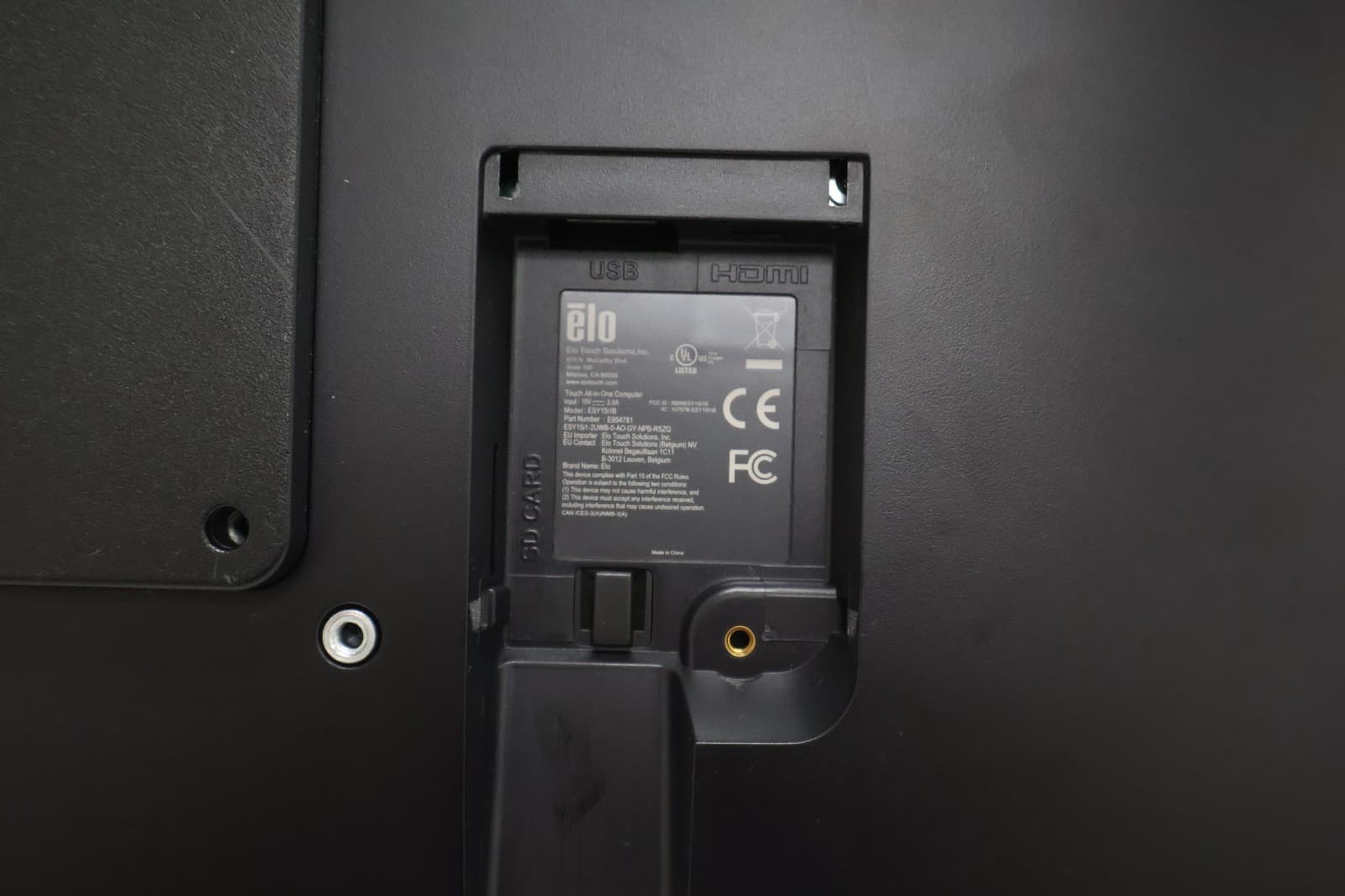 Elo ESY15i1B E954781 All-in-One 32GB Android 15.6" TFT Touchscreen POS System 6