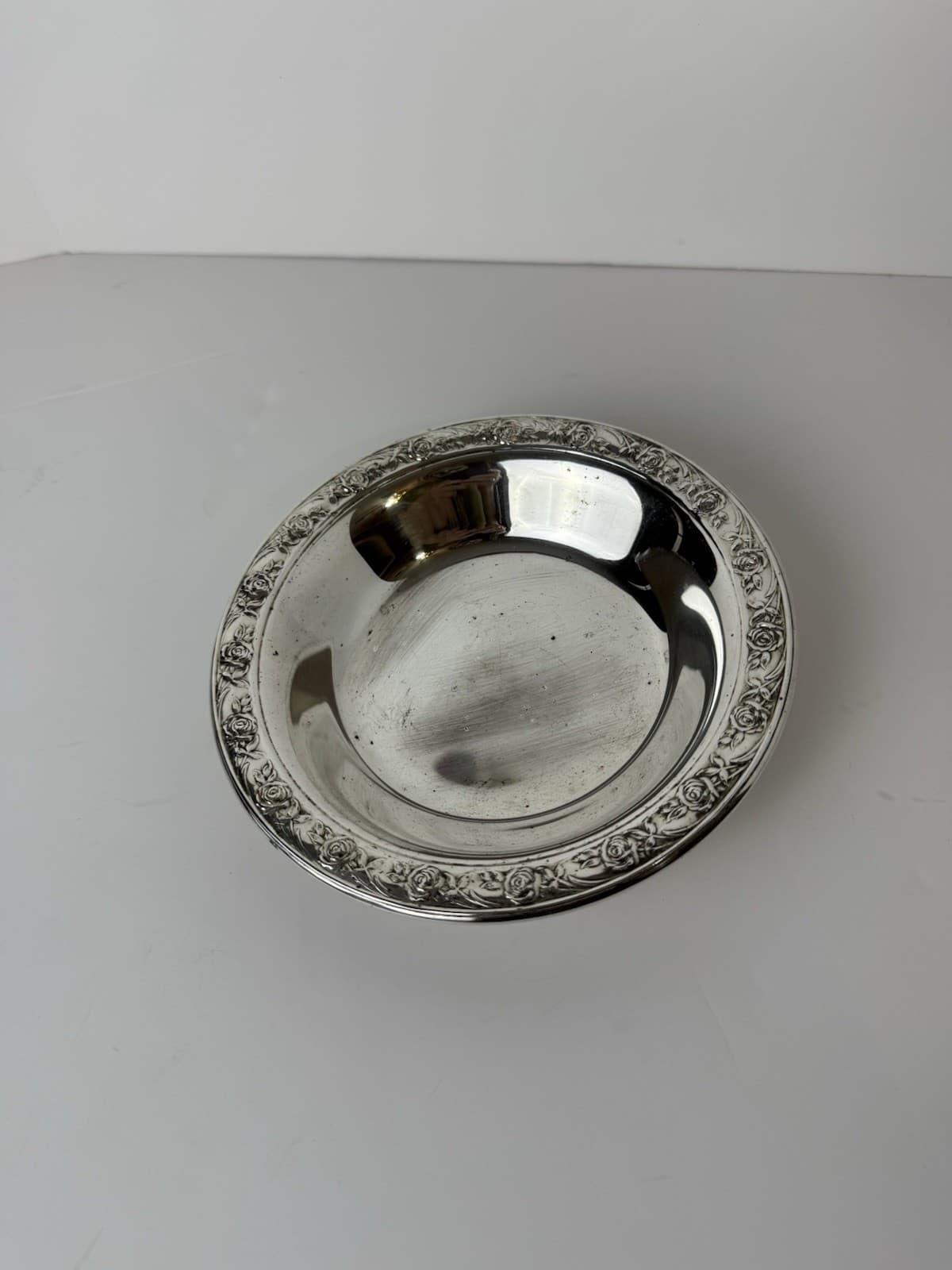 Vintage Reed & Barton Classic Rose Design Serving Bowl Silverplate 6.5" 2