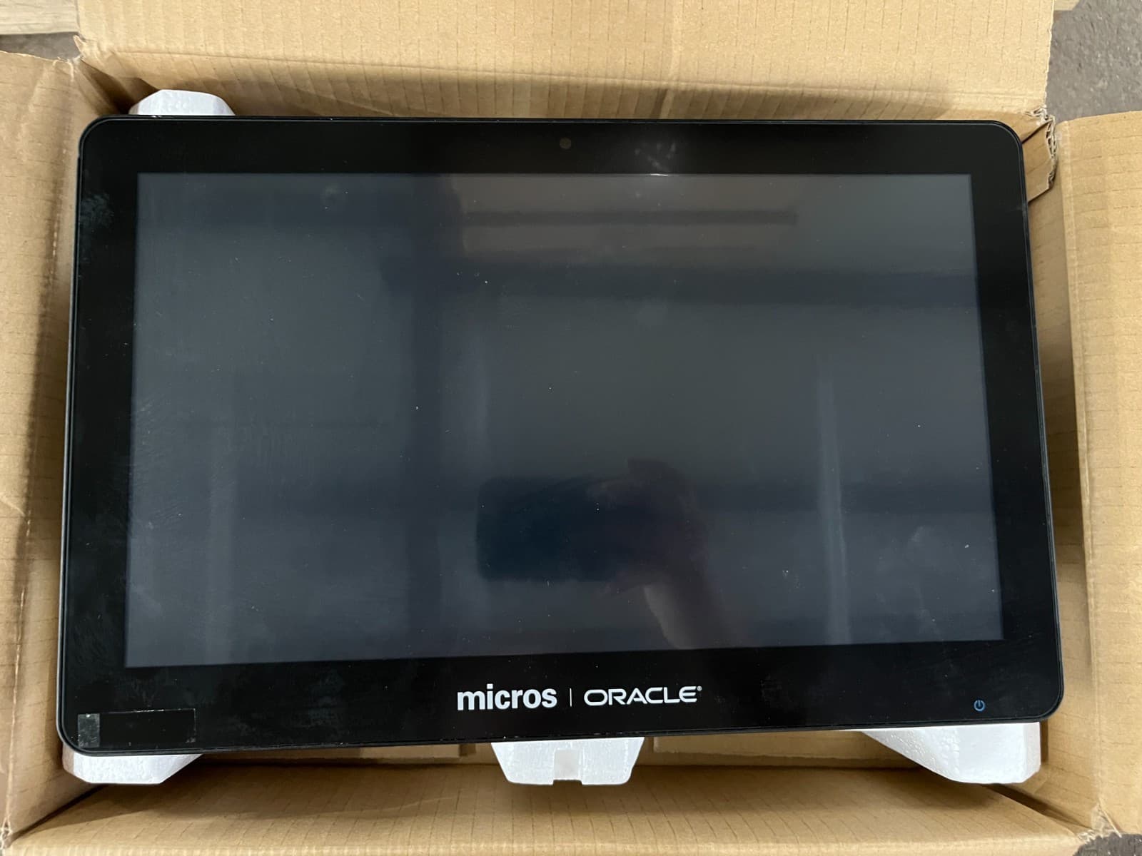 Oracle Micros MICROS Workstation 6 POS Terminal 7331285 610 with Windows 11