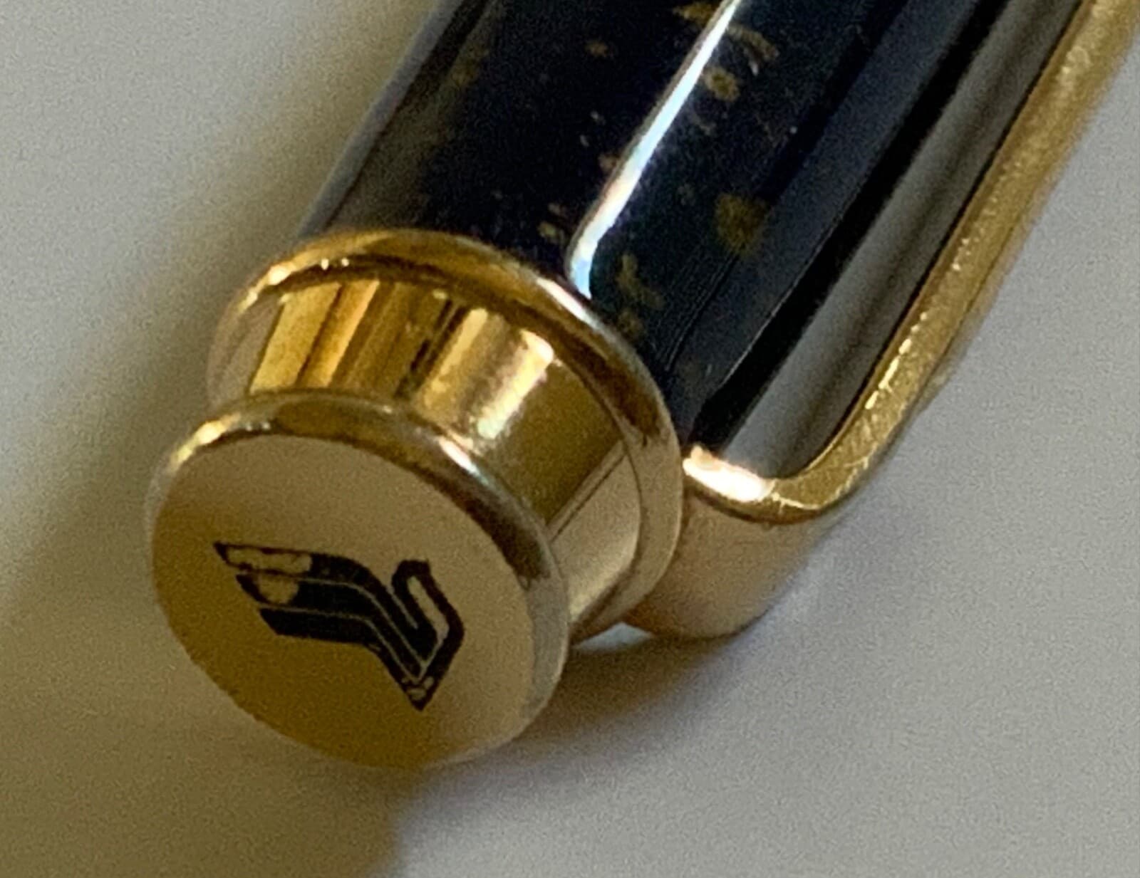 Singapore Airlines SQ SingAir Raffles Class Pierre Cardin Pen, circa 1998 Blue