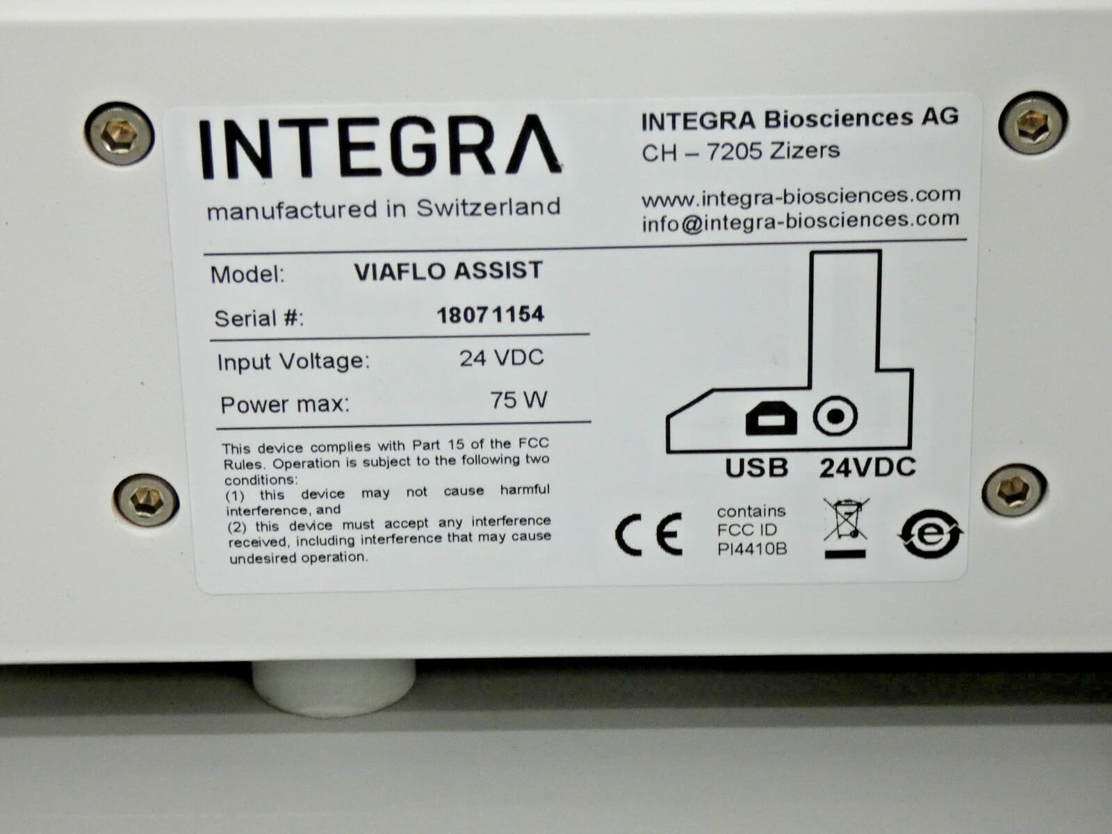 Integra Viaflo Assist Pipetting Robot Base Unit 6