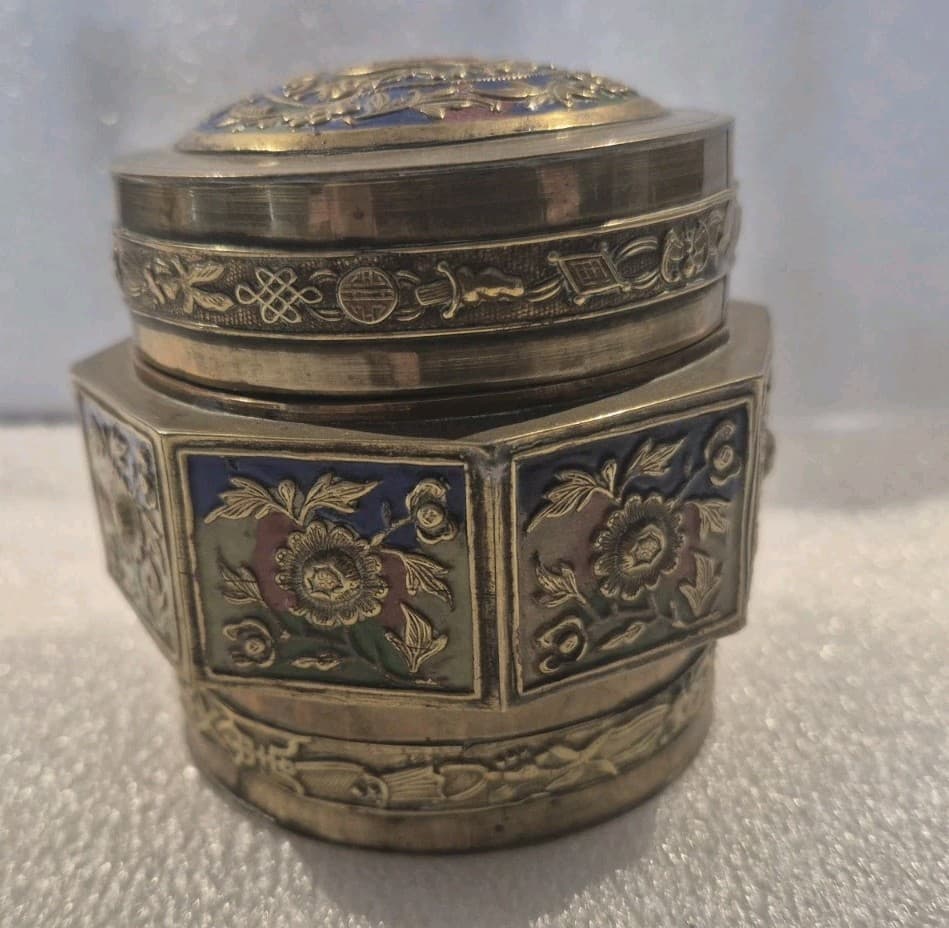 Chinese Export Embossed Enameled Brass Box 1930s 3