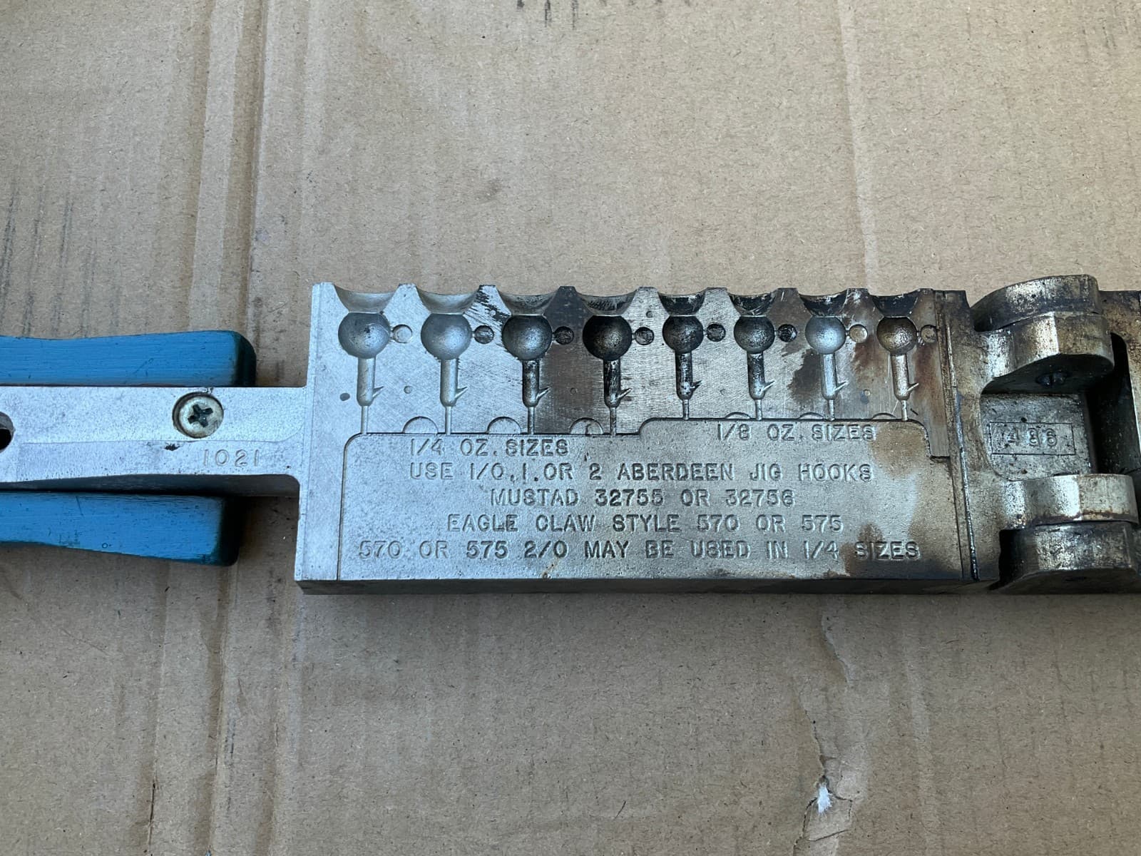 DO-IT Ind. Iowa Round Head Jig RHB-8-48 Series II Mold 2