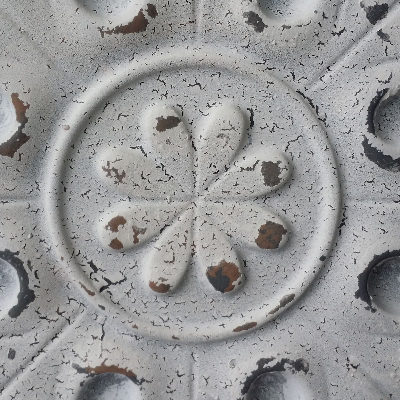 Ceiling tiles 24x24 Faux tin distress crack decor wall panels PL18 10pcs/lot 5