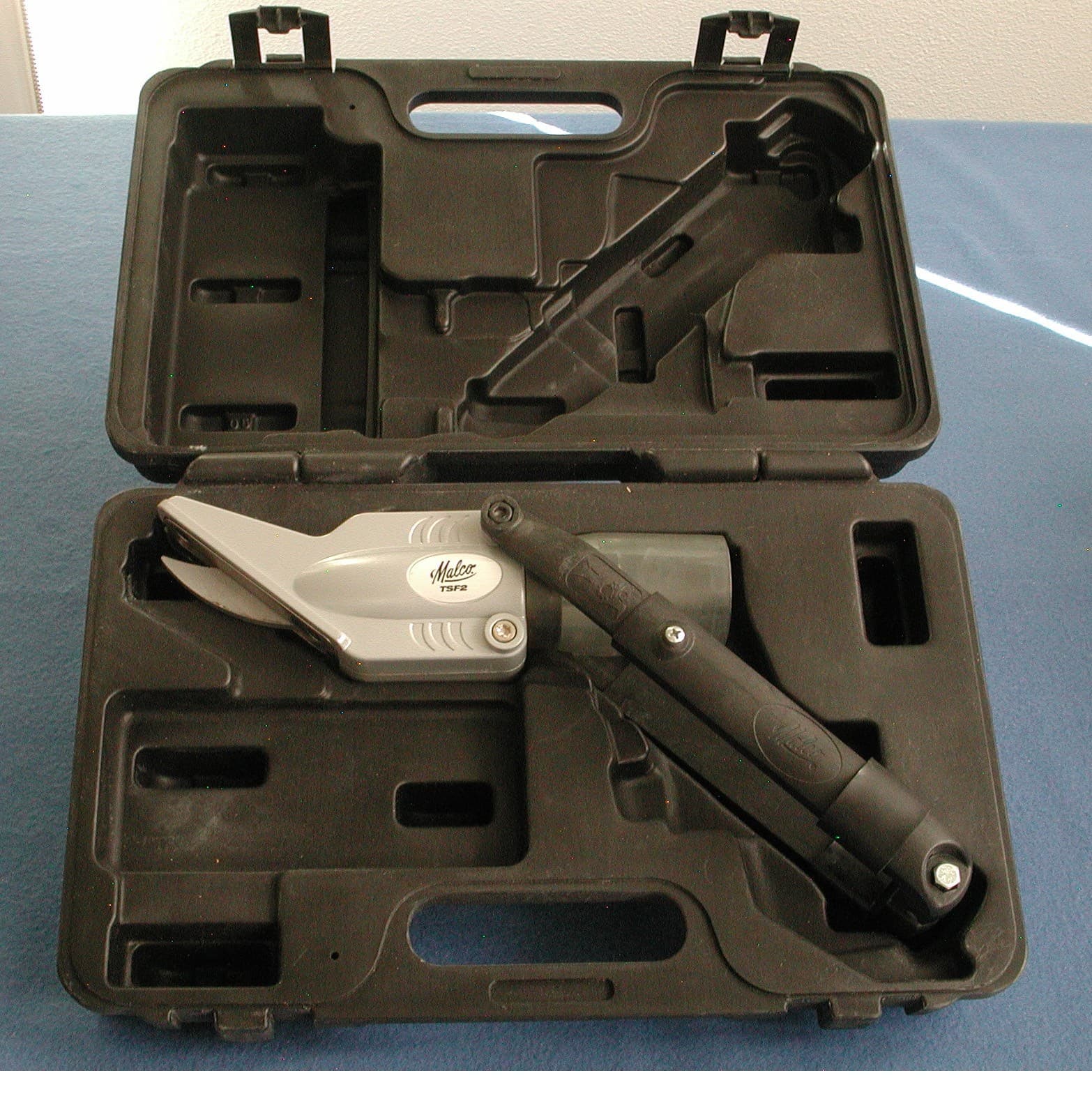 MALCO TSF2 TURBOSHEAR - FOR CUTTING BACKERBOARD 2