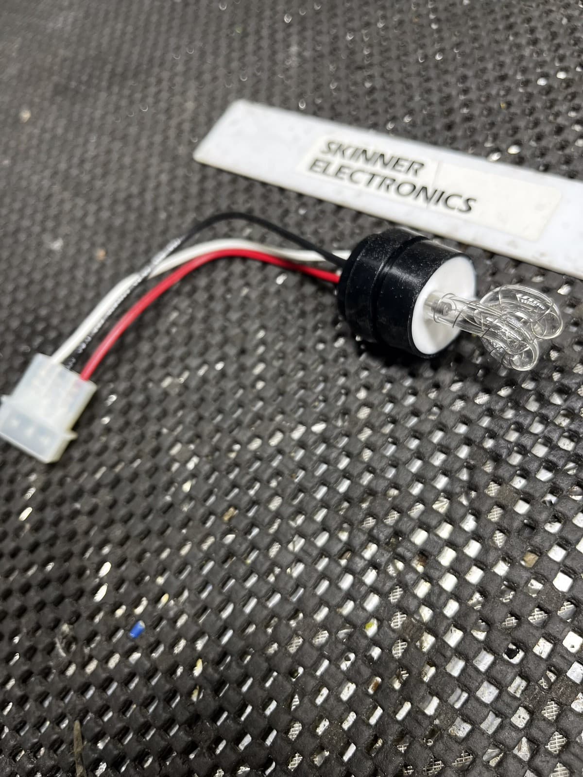 Hideaway Strobe Tube Whelen S30HACP 30 watt Code3 Sho Me HAW SKINNER ELECTRONICS 3