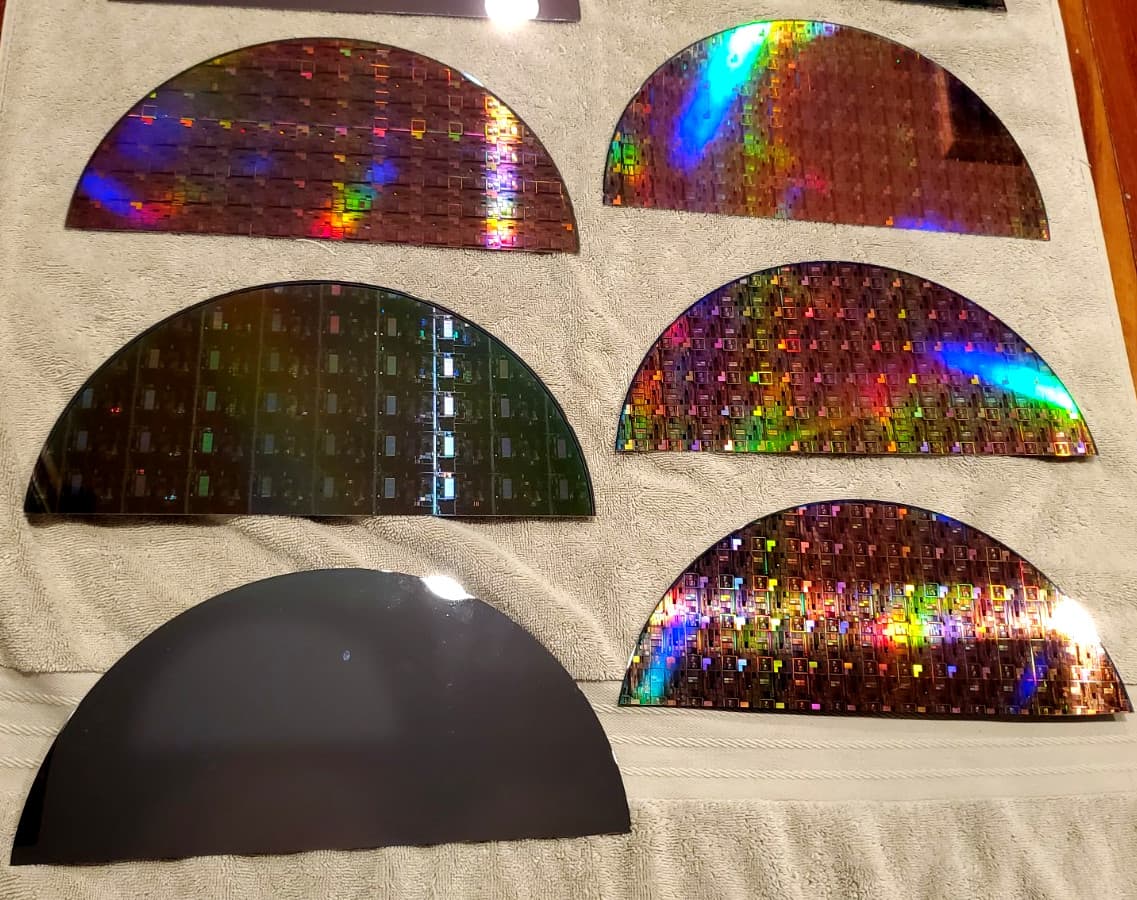 14 PC Lot Half Moon Silicon Semiconductor Lithography 300mm Wafer Slices Lot #BB 5