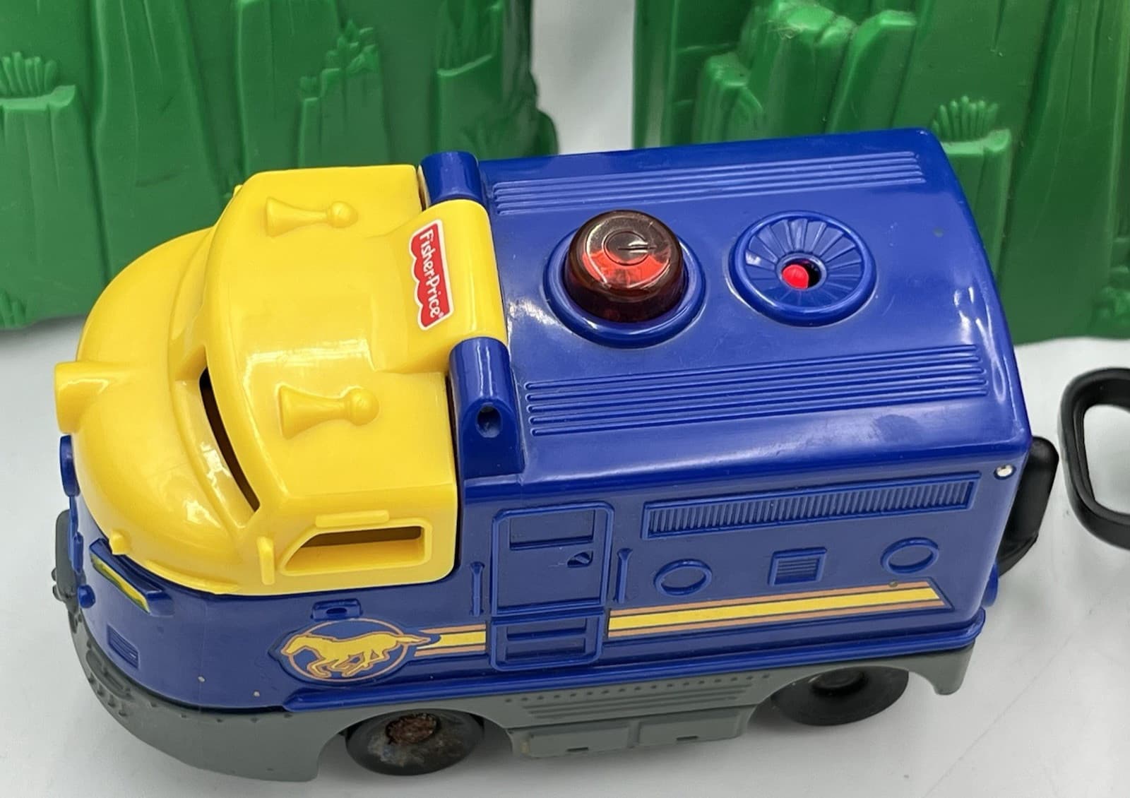 Fisher Price GeoTrax Lot from Rope 'N Ride Ranch & Other Train sets 31 pieces 2