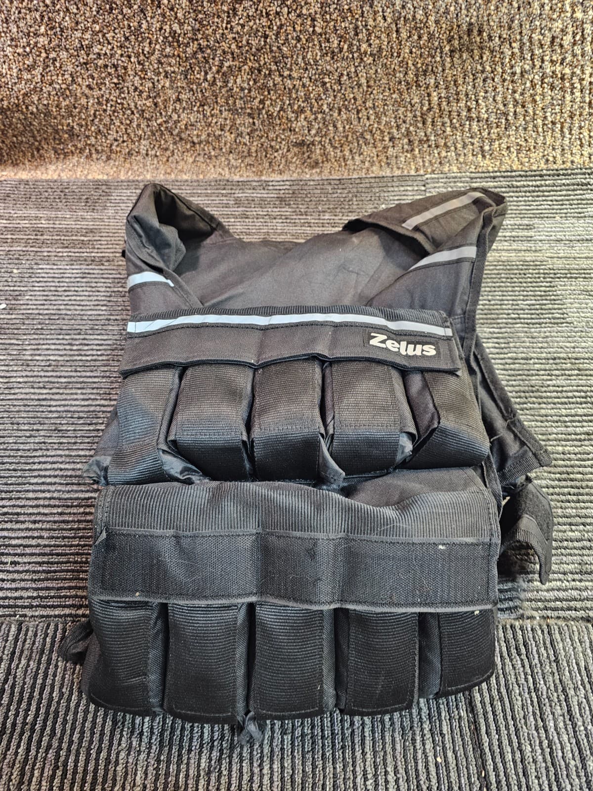 ZELUS 62LB Weighted Vest Adjustable Weight Vest for Men Women Running Workout 6