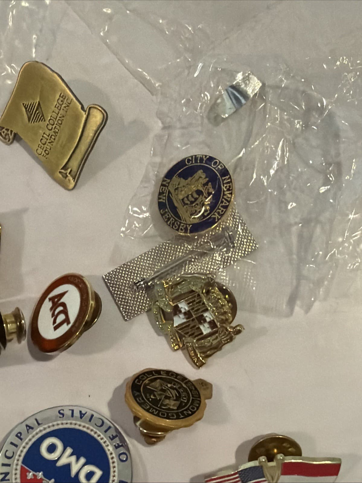 🇺🇸 LARGE LOT Of Miscellaneous Pins As Pictures All VINTAGE 😎 6