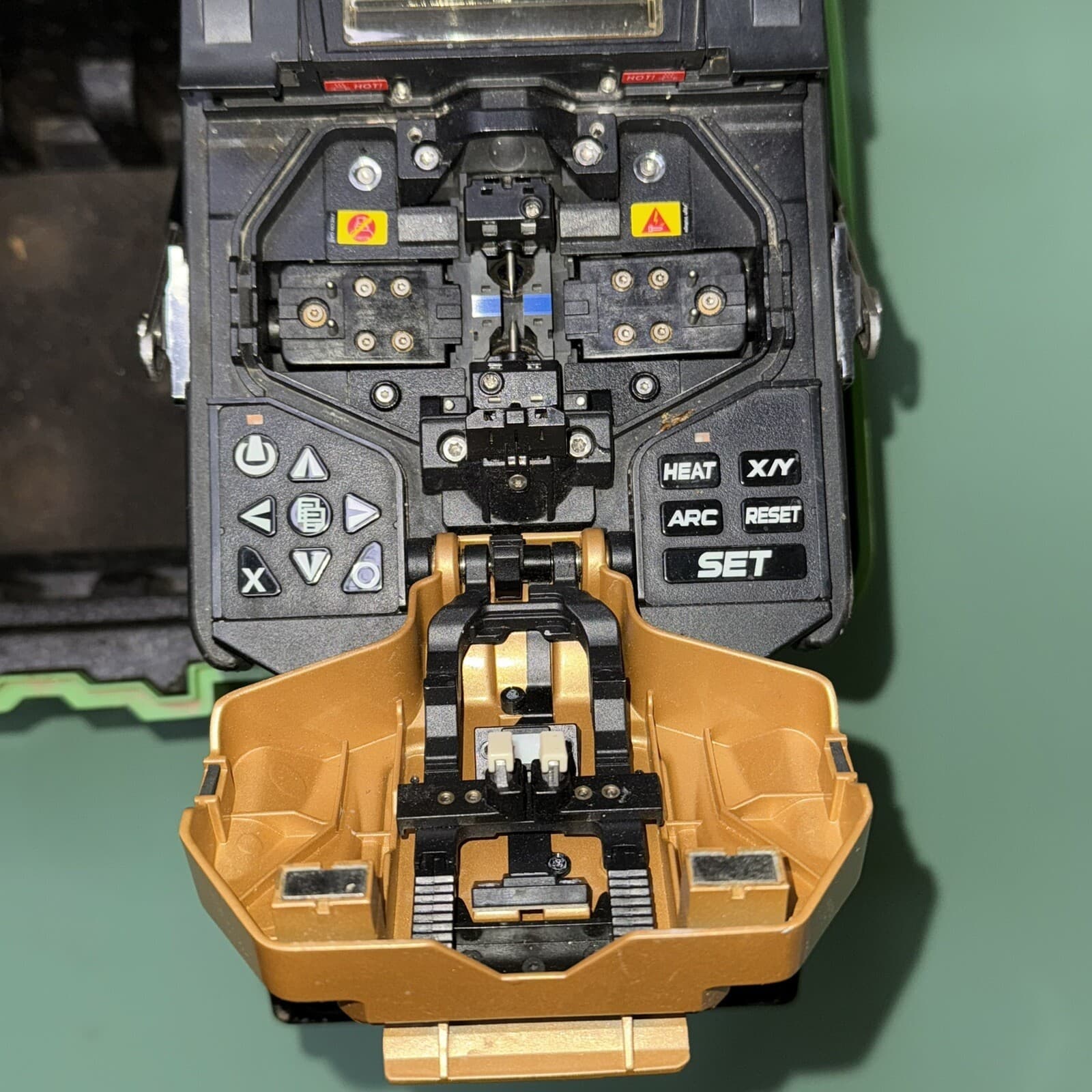 Inno View 12R Mass Fusion Splicer Complete Kit 3