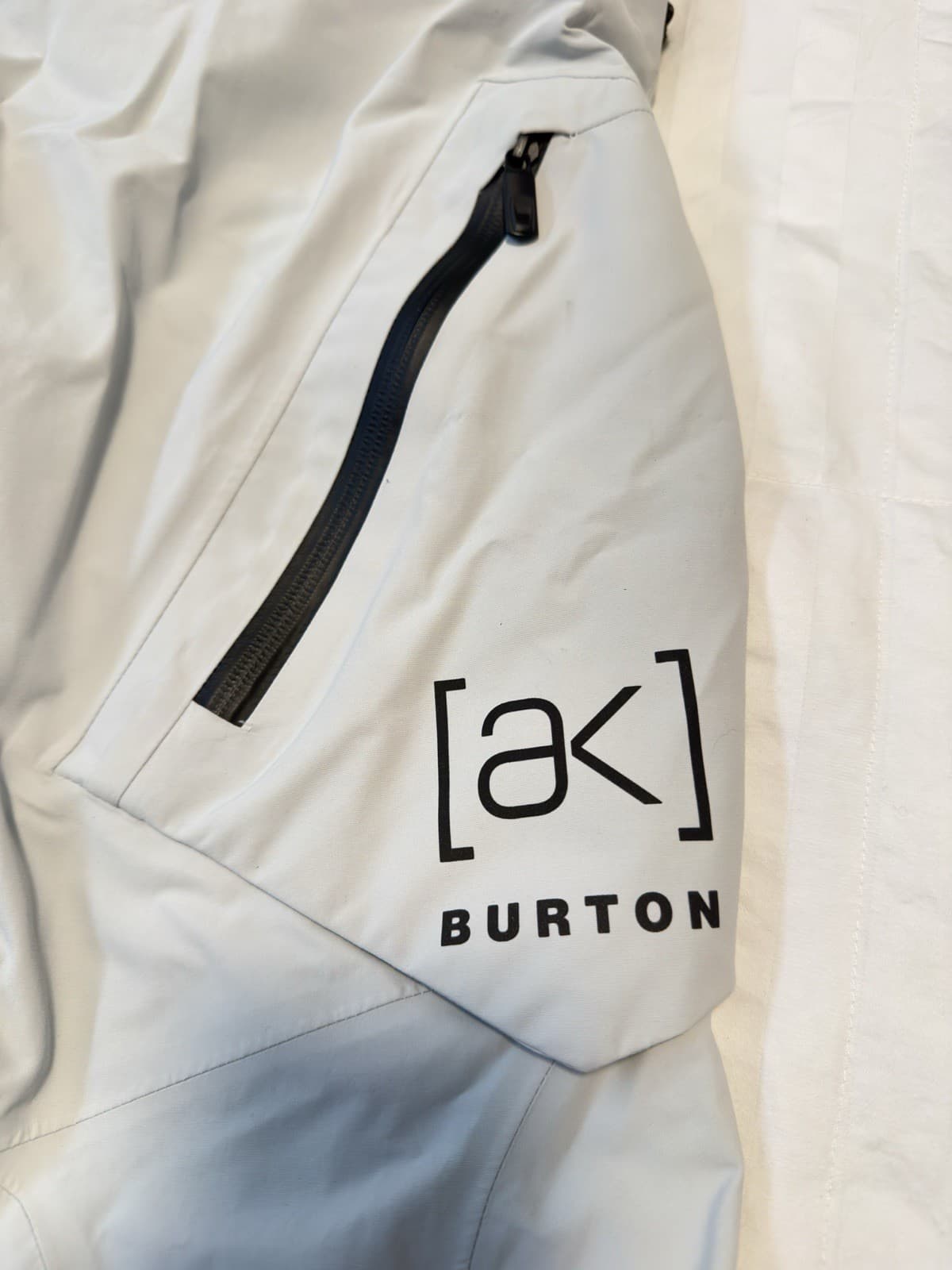 Men's Burton [ak] Cyclic GORE-TEX 2L Bib Pants (Medium) 2