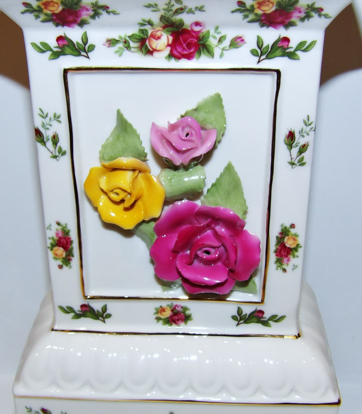 GORGEOUS ROYAL ALBERT OLD COUNTRY ROSES 15 3/4" GRANDFATHER CLOCK 2