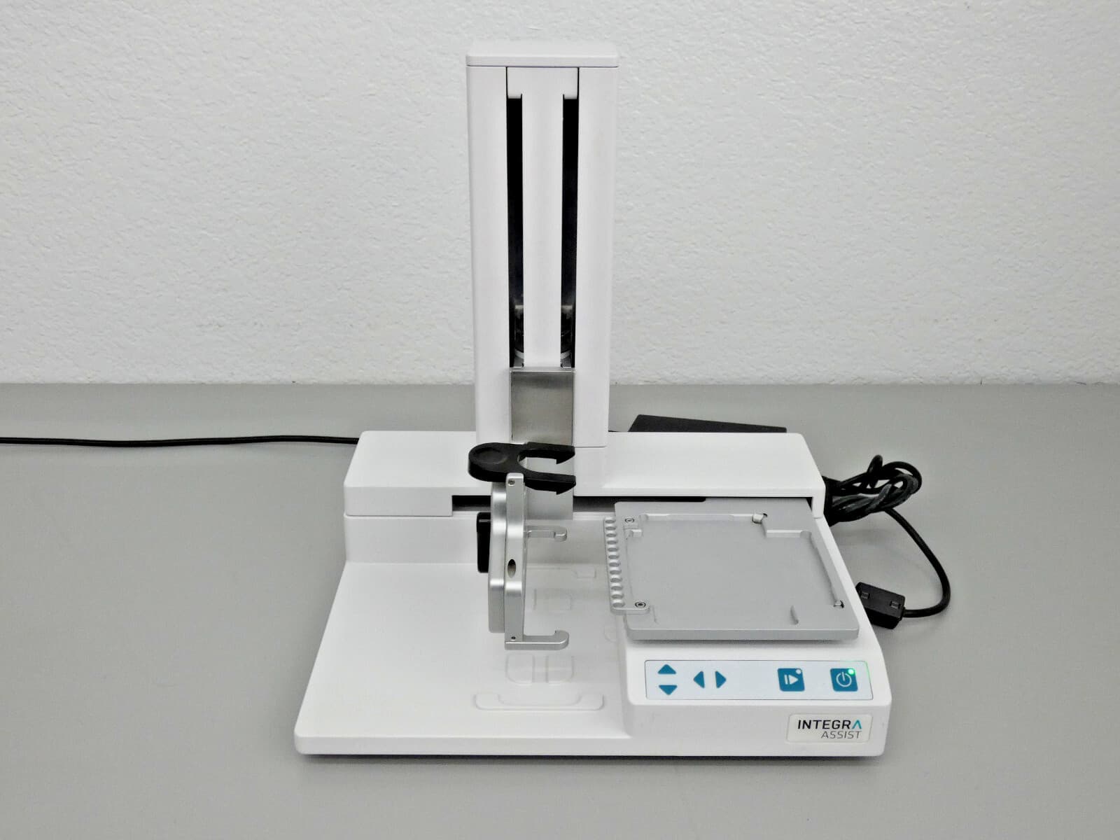 Integra Viaflo Assist Pipetting Robot Base Unit 3