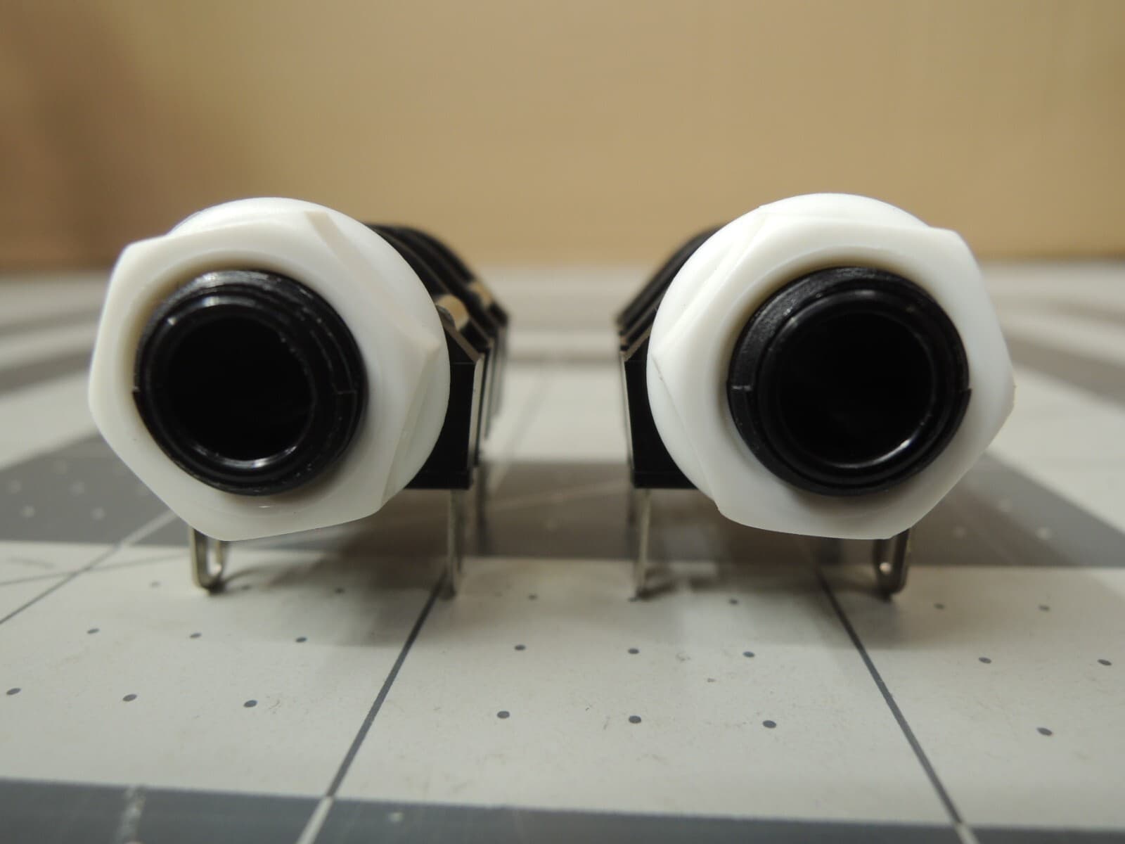 Two New 1/4" 'Cliff' Input jacks For Vox AC-15 & AC-30 Amplifiers w/ White Nuts