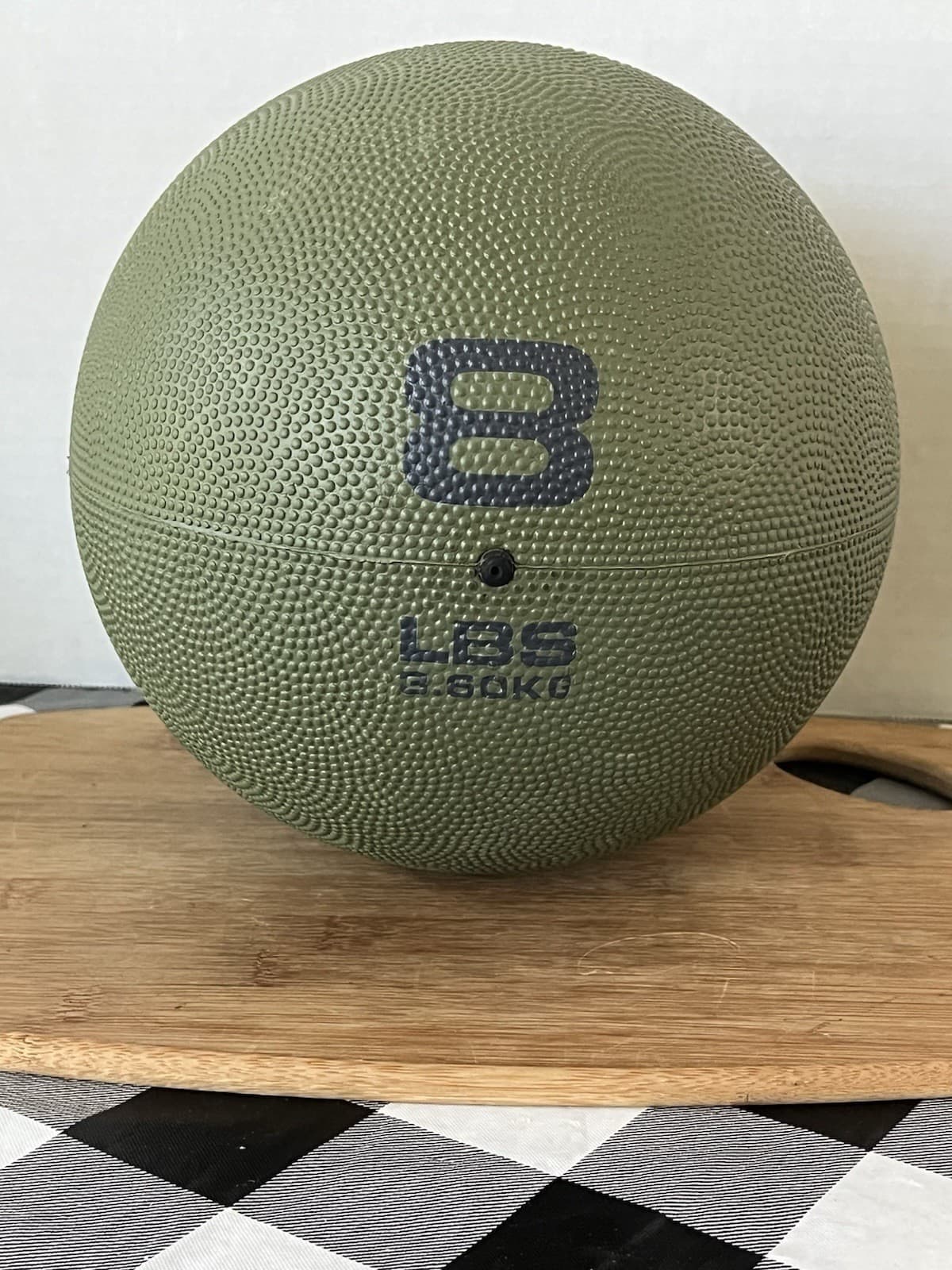 Reebok 8lbs Exercise Medicine Workout Ball with handle 2