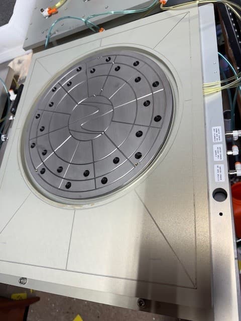 200mm & 300mm Wafer Chucks Zone Vac System Semiconductor Production Station 4