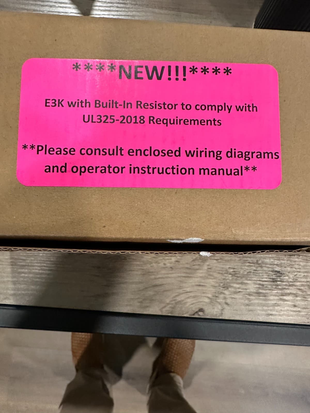 Omron Photoelectric Switch E3K-R10K4–NR-1 Brand New in the Box!! 4