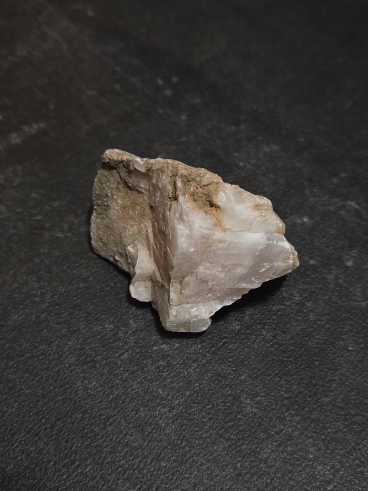 Terlingua Calcite Phosphorescent Mineral Specimen 2.19 Oz 4