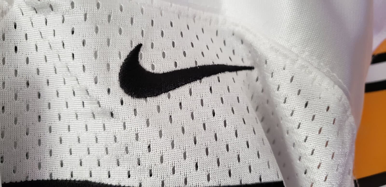 Nike Football Team Jersey White Yellow Gold Black #47 Boys M NEW NWT 5