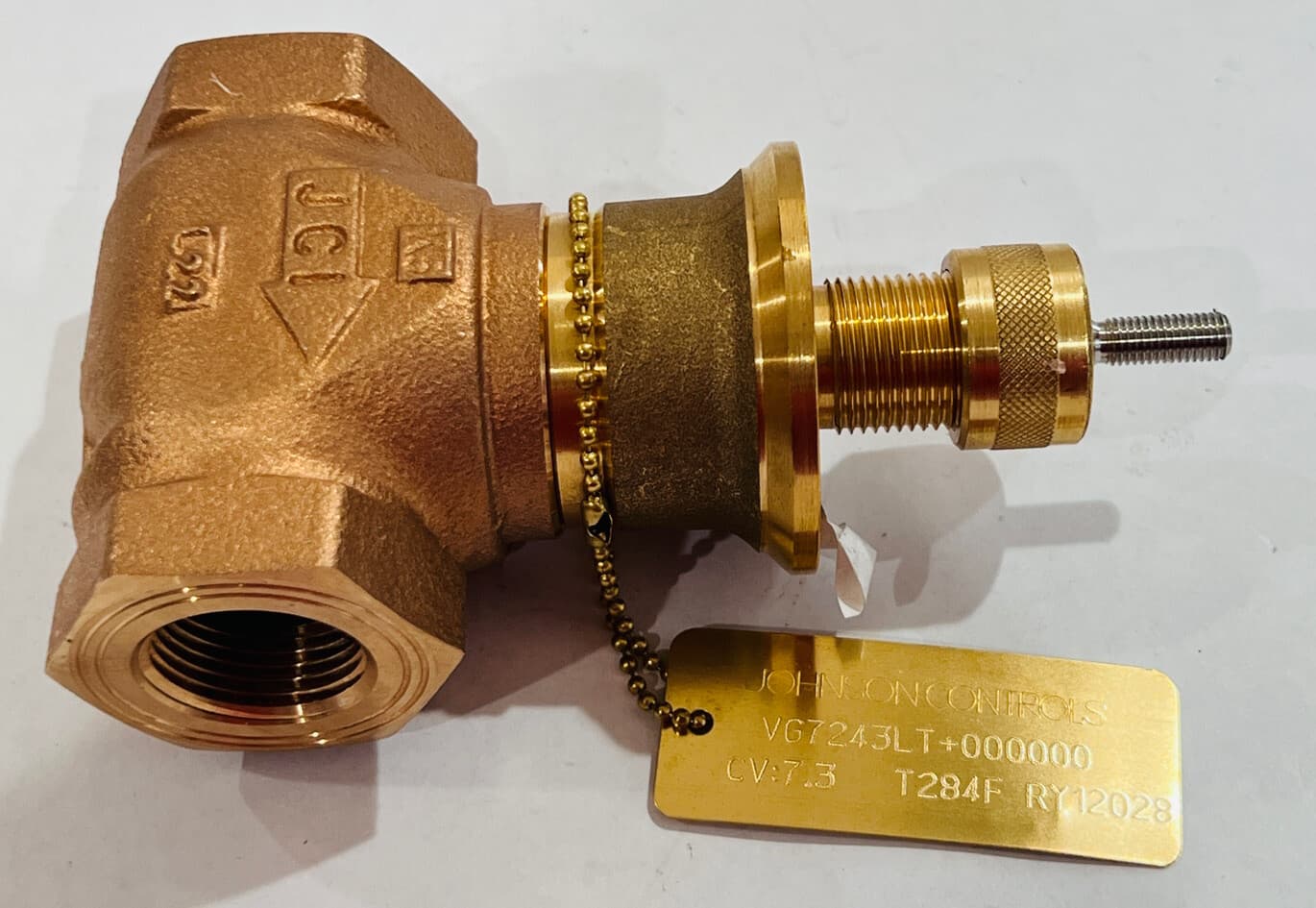 Johnson Controls 3/4" Bronze Globe Valve Body Less Actuator - VG7243LT 2