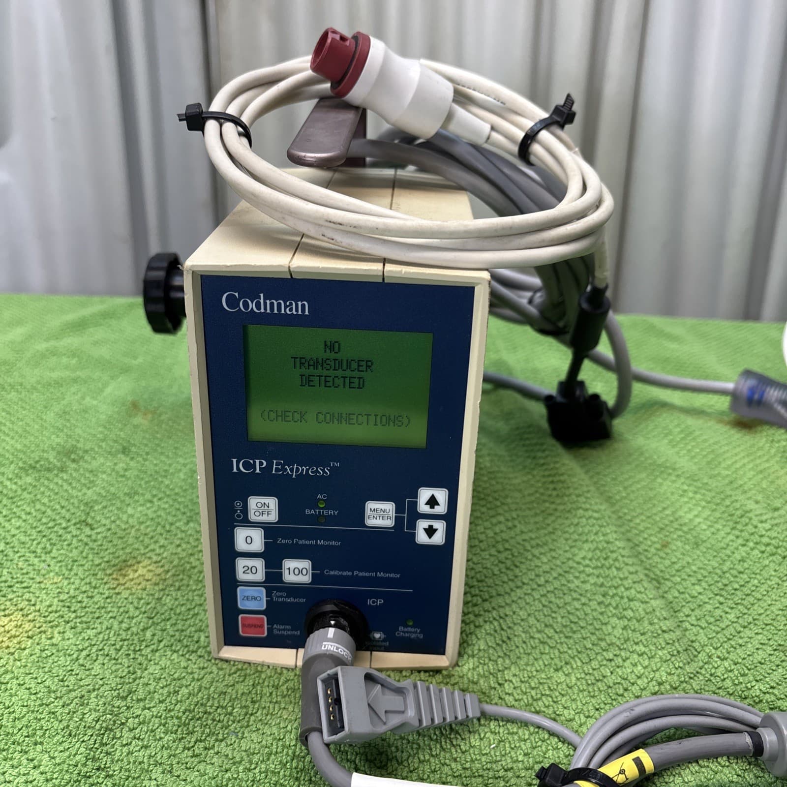 Codman ICP Express 82-6634 Monitor system  with cable 82-6646 &  Cable 82-6636 3