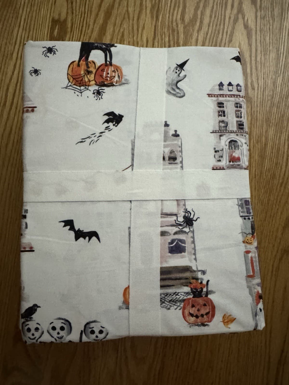 Pottery Barn Doug & Friends Halloween King Size Sheet Set Four Piece New 6