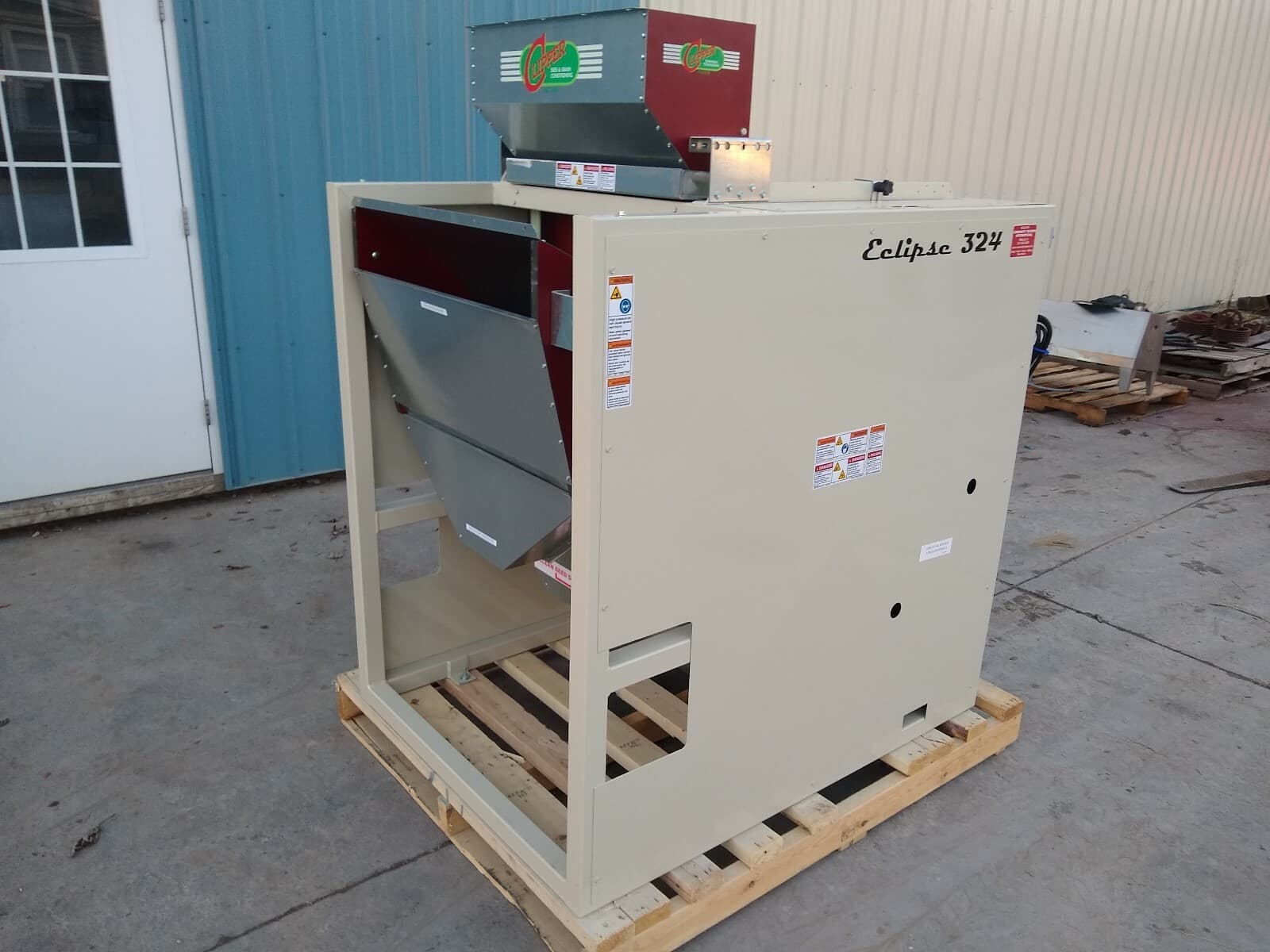 Clipper Eclipse Seed & Grain Cleaner (Fanning Mill) 3