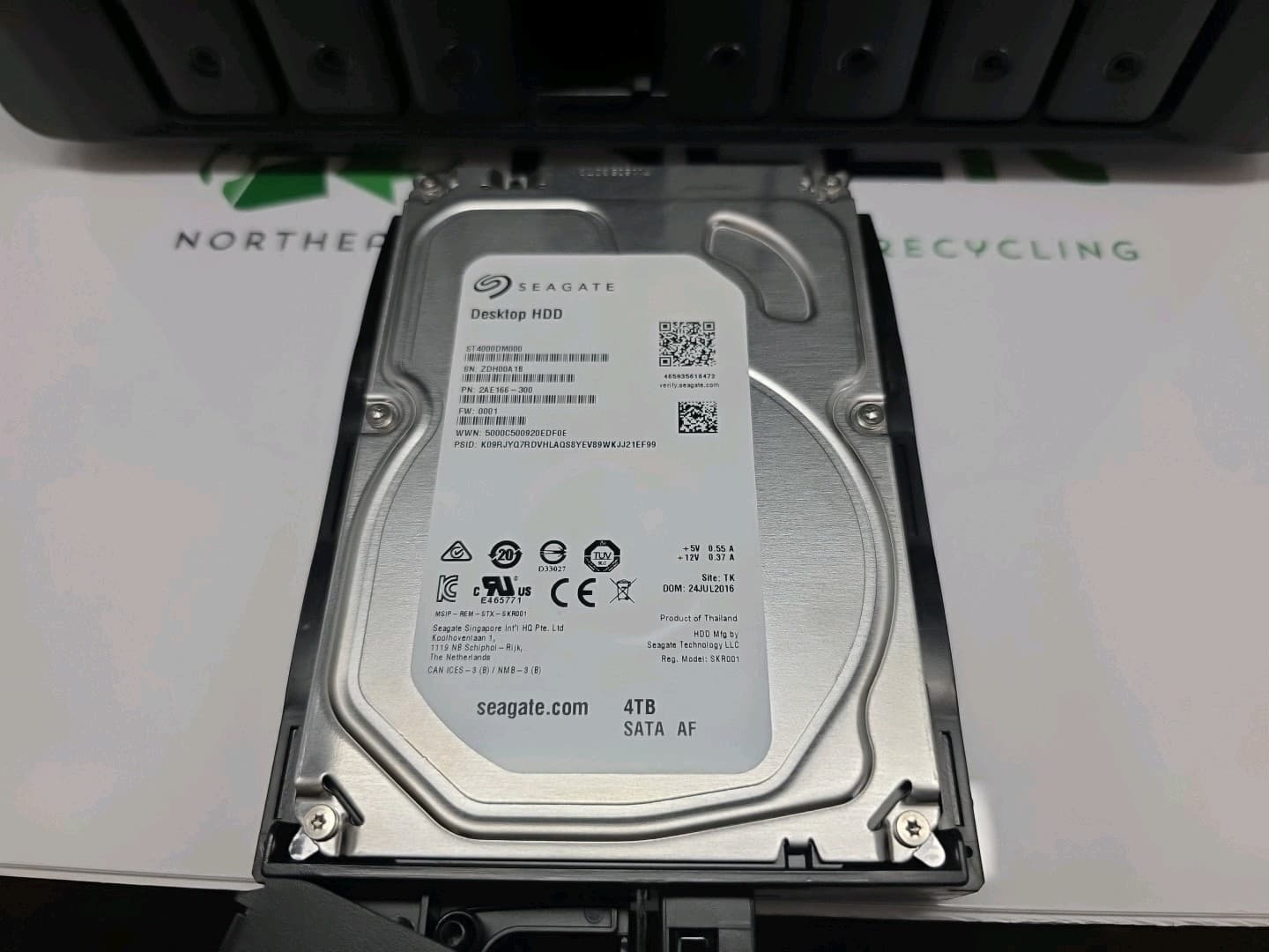 Synology DiskStation DS1813+ NAS Network Attached Storage 32TB (8x 4TB) 2