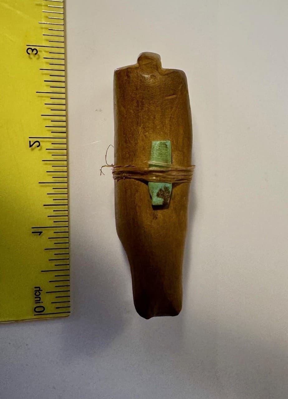 RARE Native Zuni Carved Bear Fetish Attributed to Leo Poblano or Theodore Kucate 3