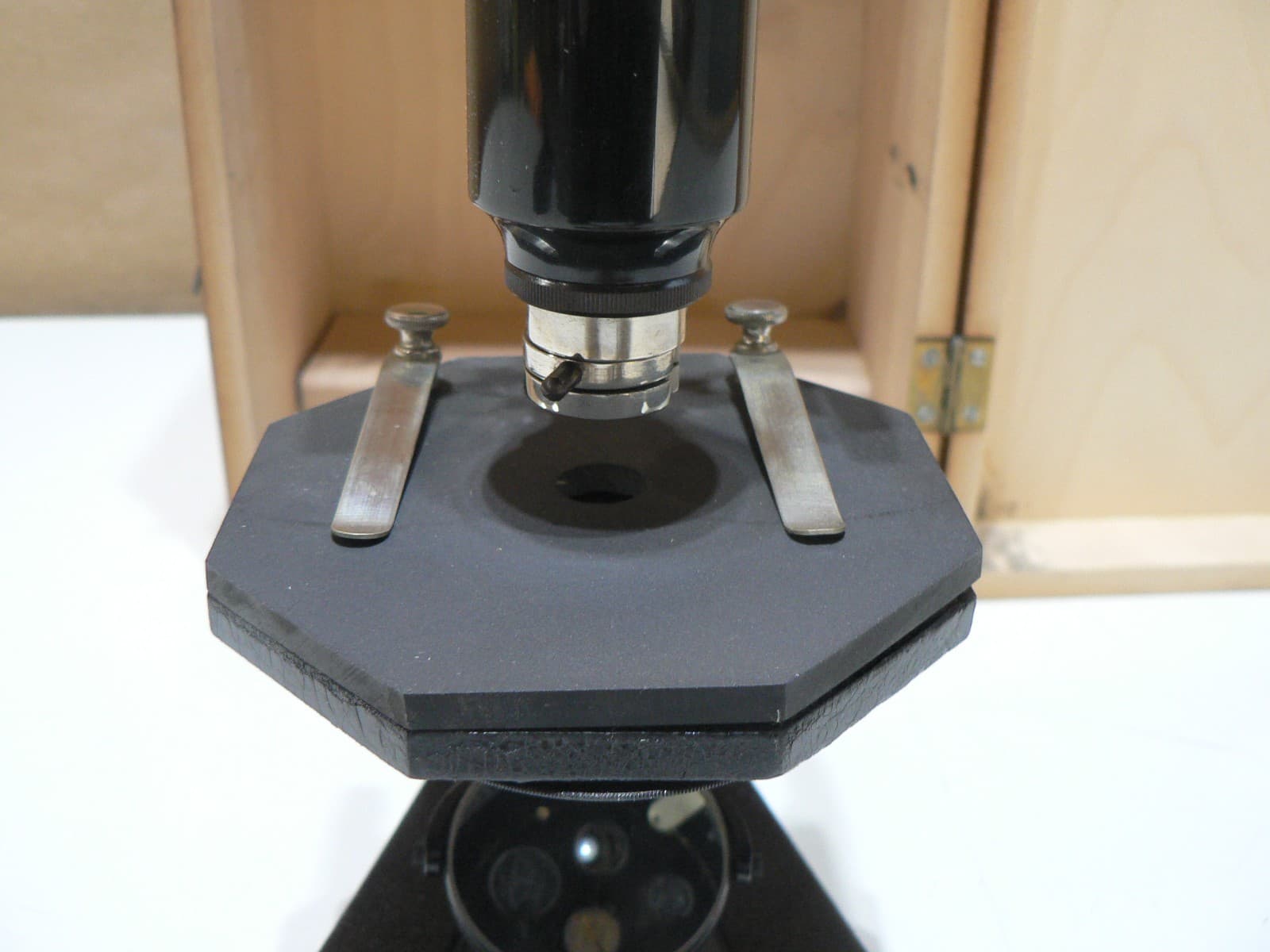 Vintage Wetzlar Microscope Wooden Carrying Case Made in Germany Great Condition 3