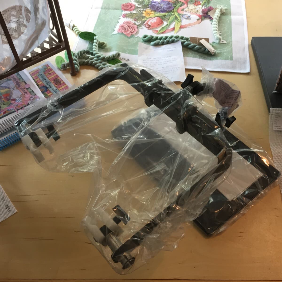 Needlework System 4 Lap Table Stitching Stand with Q-Snap Clamp attachment 2