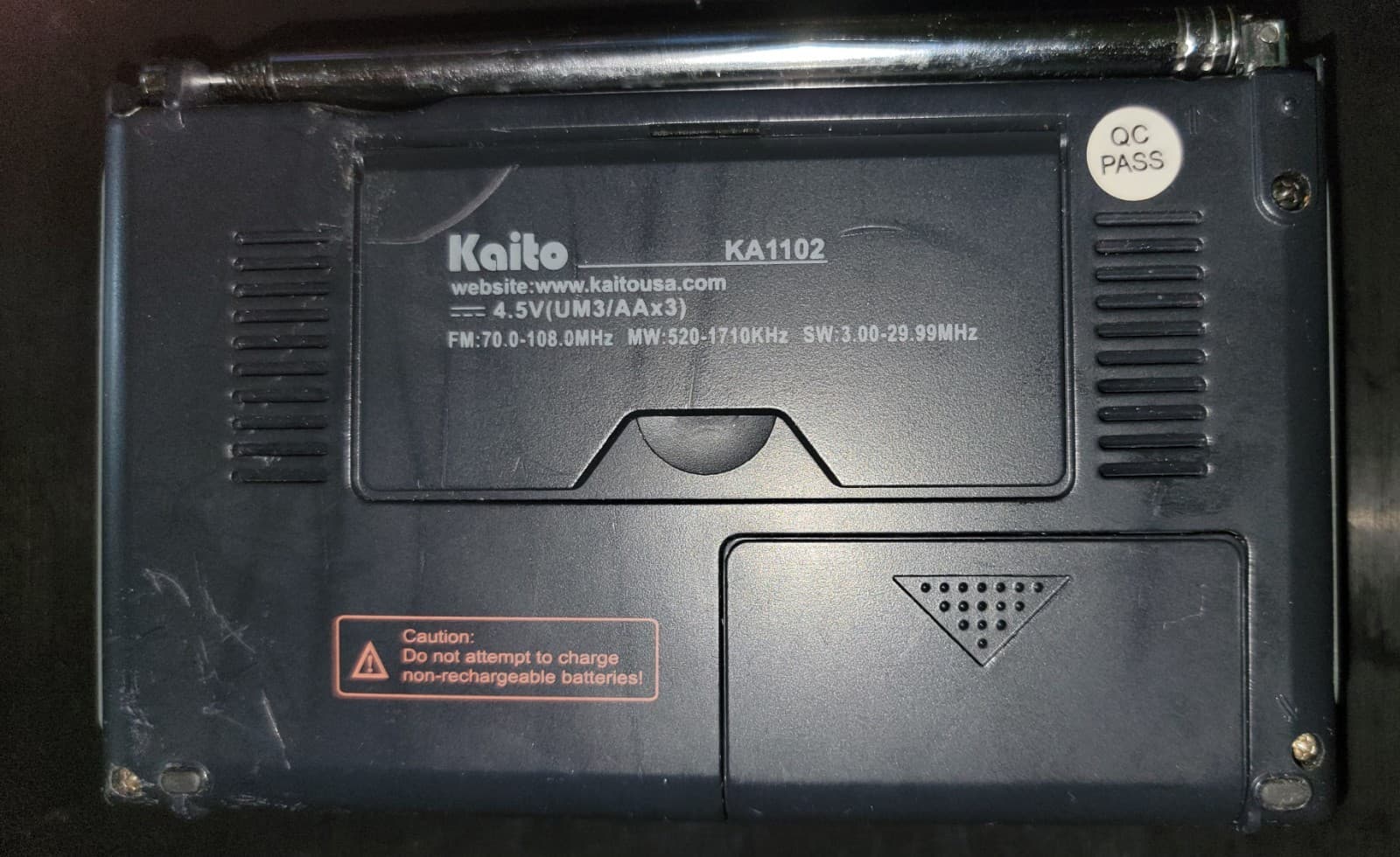 Kaito KA1102 AM/FM/SW Stereo Shortwave RADIO PLL Synthesized SWP Works great! 3