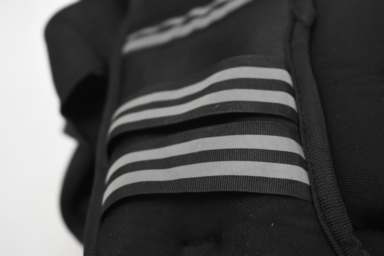 APEXUP 20-32lb Weighted Vest Adjustable Training Running Reflective Black 6