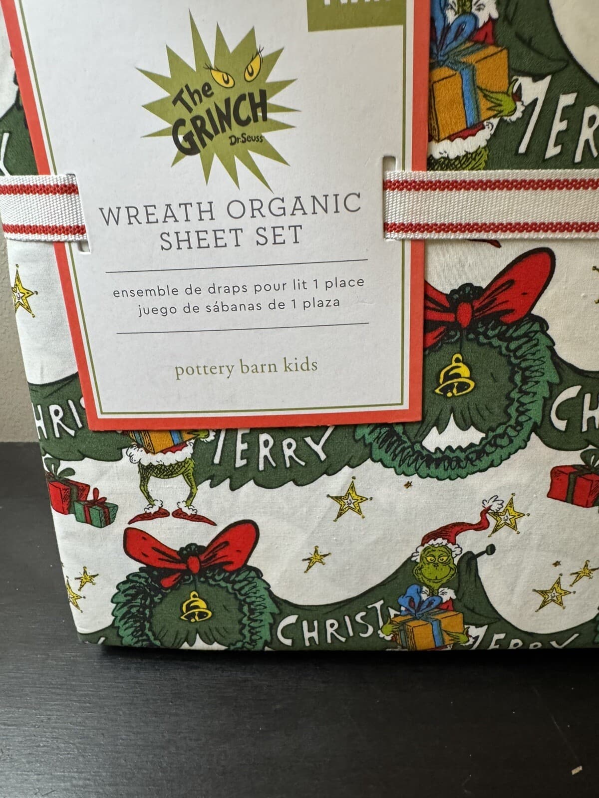 Pottery barn kids The Grinch Dr. Seuss wreath organic sheet set twin Christmas 4
