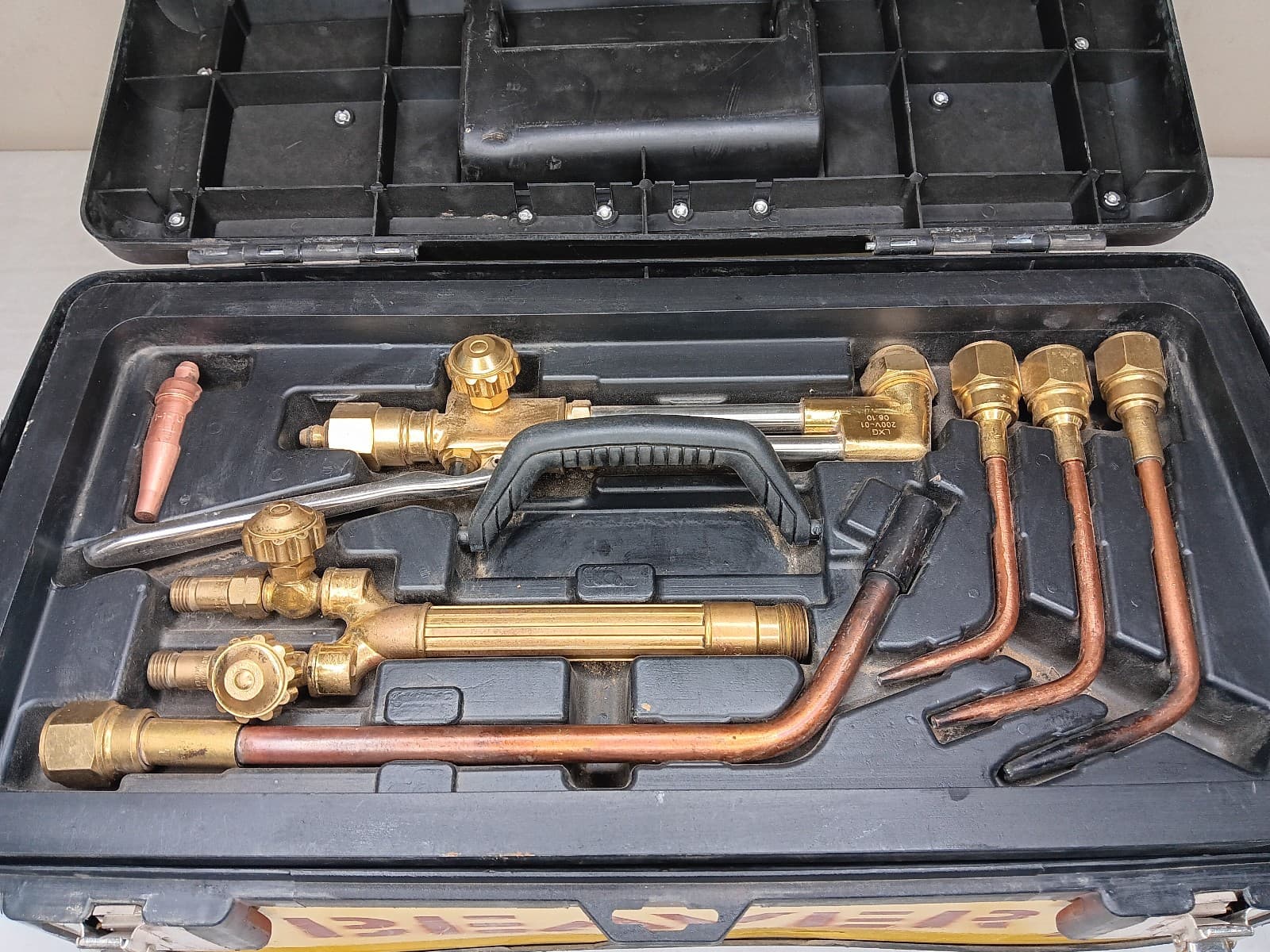 Real Gear Medium-Duty Cutting and Welding Outfit with Toolbox 2