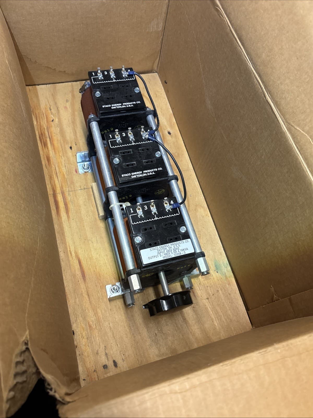 NEW Staco 1220B-3 Variac Variable Transformer; 480V, 60 Hz, 5A, 3 Phase Wye 4