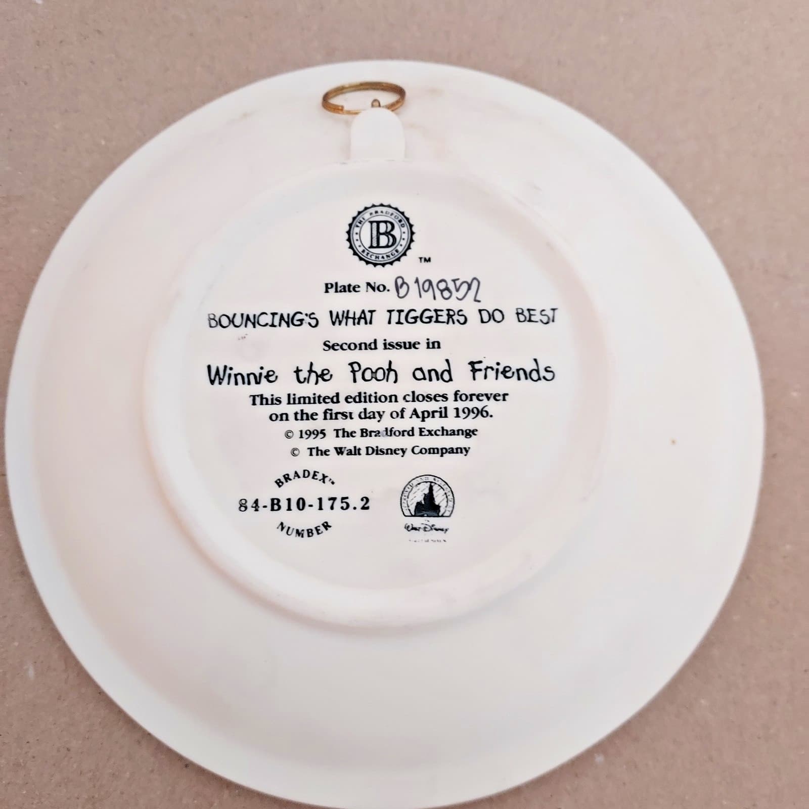 Winnie the Pooh and Friends Bradford Plate Bouncing What Tigger Does Best Disney 2