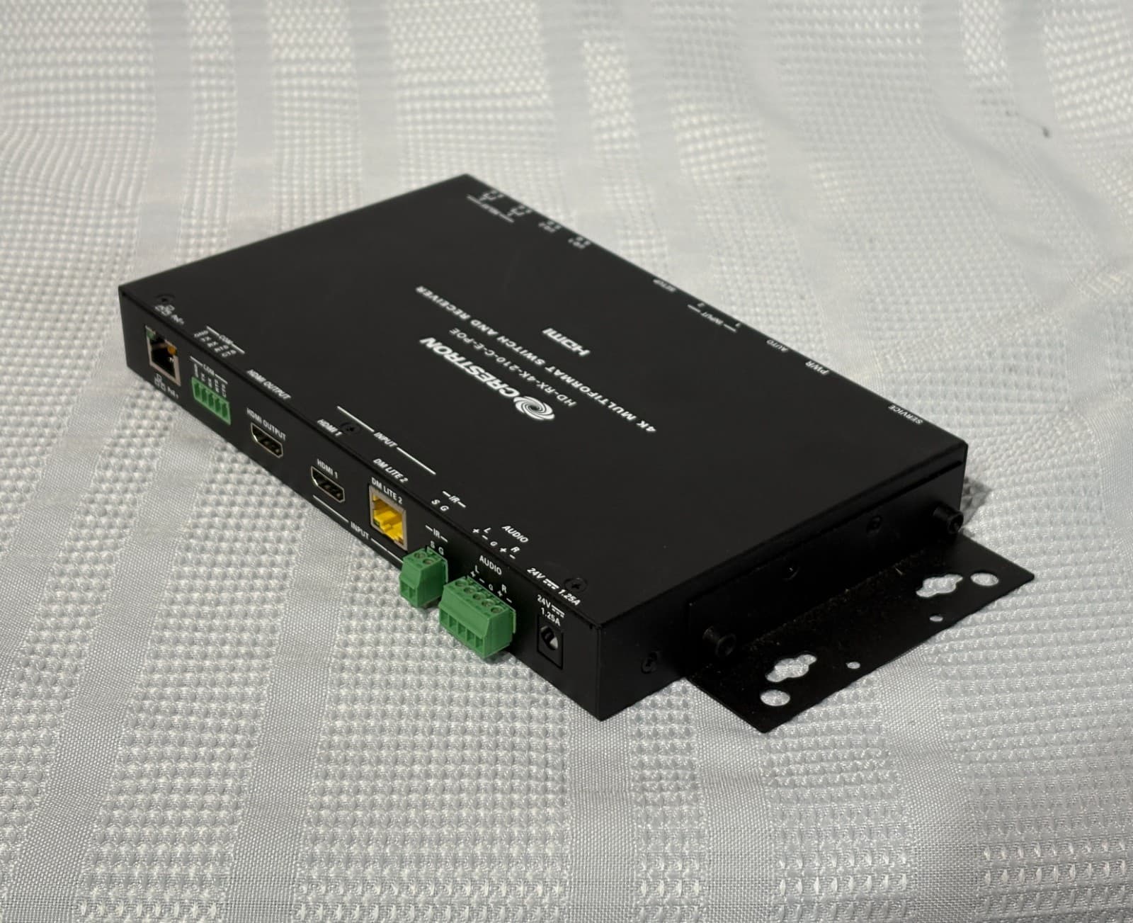 Crestron HD-RX-4K-210-C-E-POE DMPS Lite 4K 2x1 AV Switch and Receiver with PSU 6