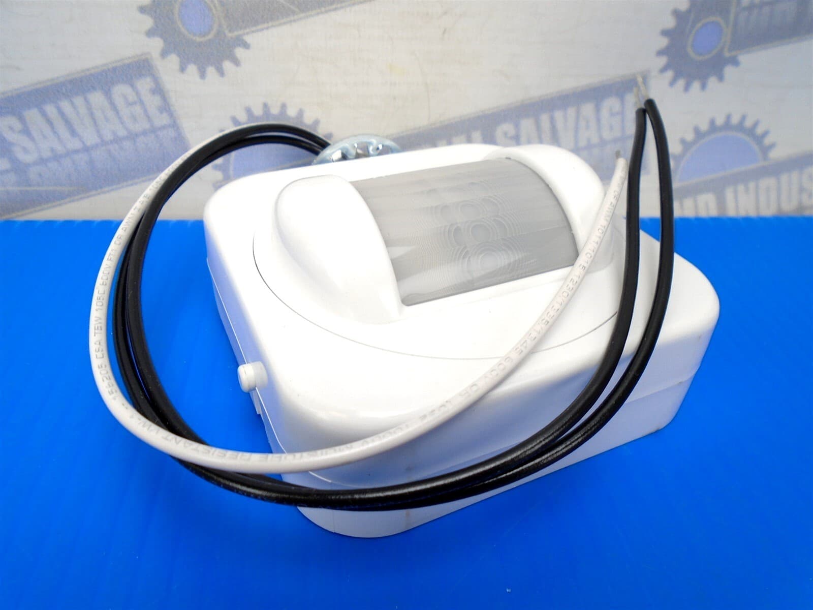 SENSORSWITCH - CMRB-50 - HIGH MOUNT LIGHT AISLEWAY SENSOR - 120/277V -NEW in BOX 6