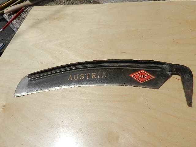 VINTAGE NEW OLD STOCK Vic AUSTRIA 20" scythe w/ sticker label 3