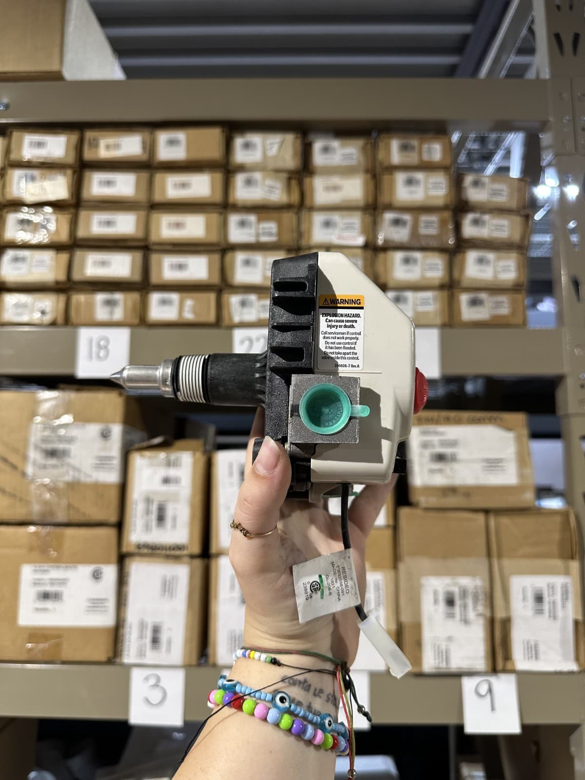 100112339 | 9007891005 | WV8840B5077 | A.O. Smith Gas Valve, LP, 2" CAV HW/R 3