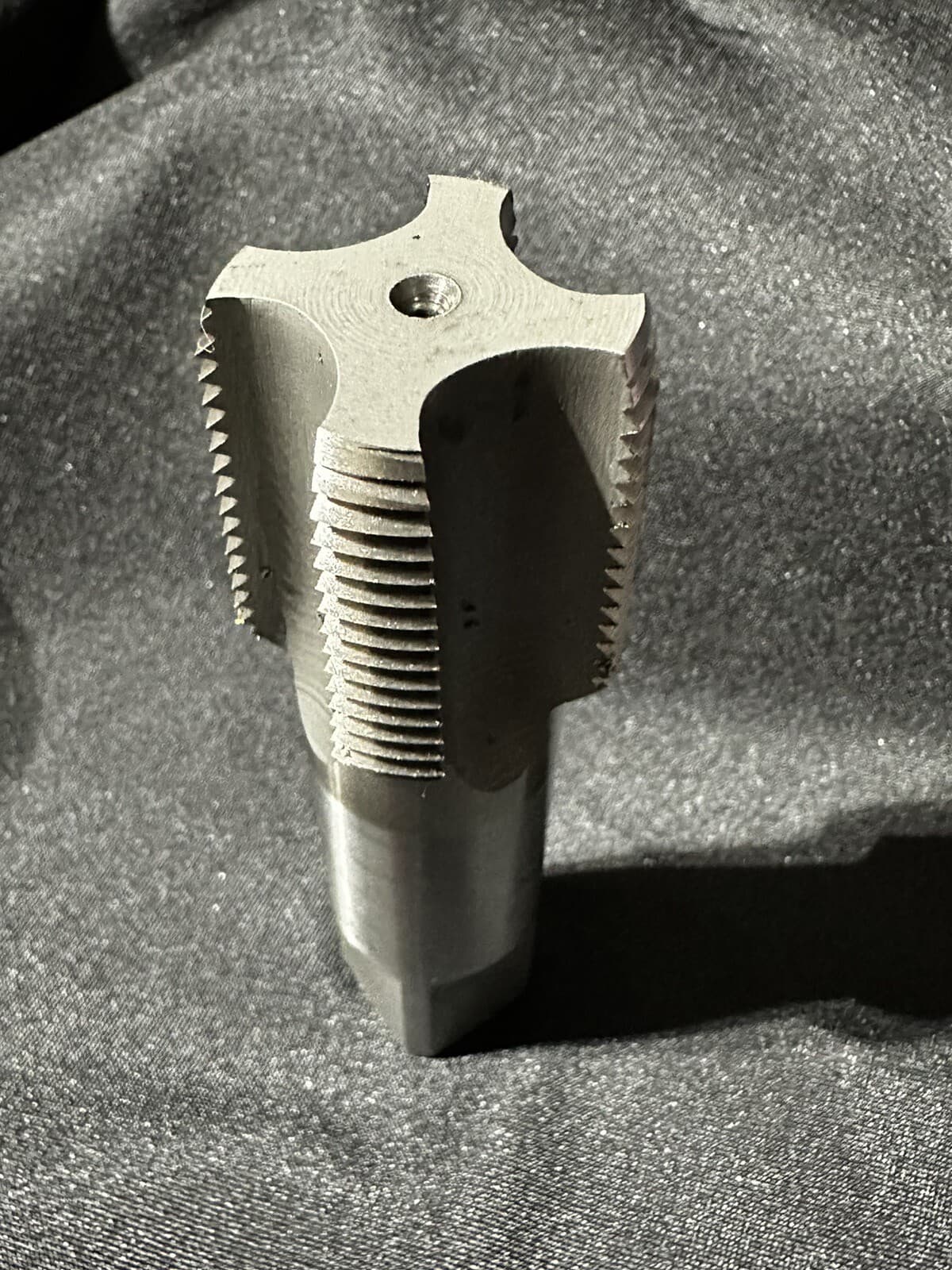 Pipe Tap, 1"-11.5, NPTF Taper, 4 Flutes, Uncoated, HSS, OAL 4-1/4" 3