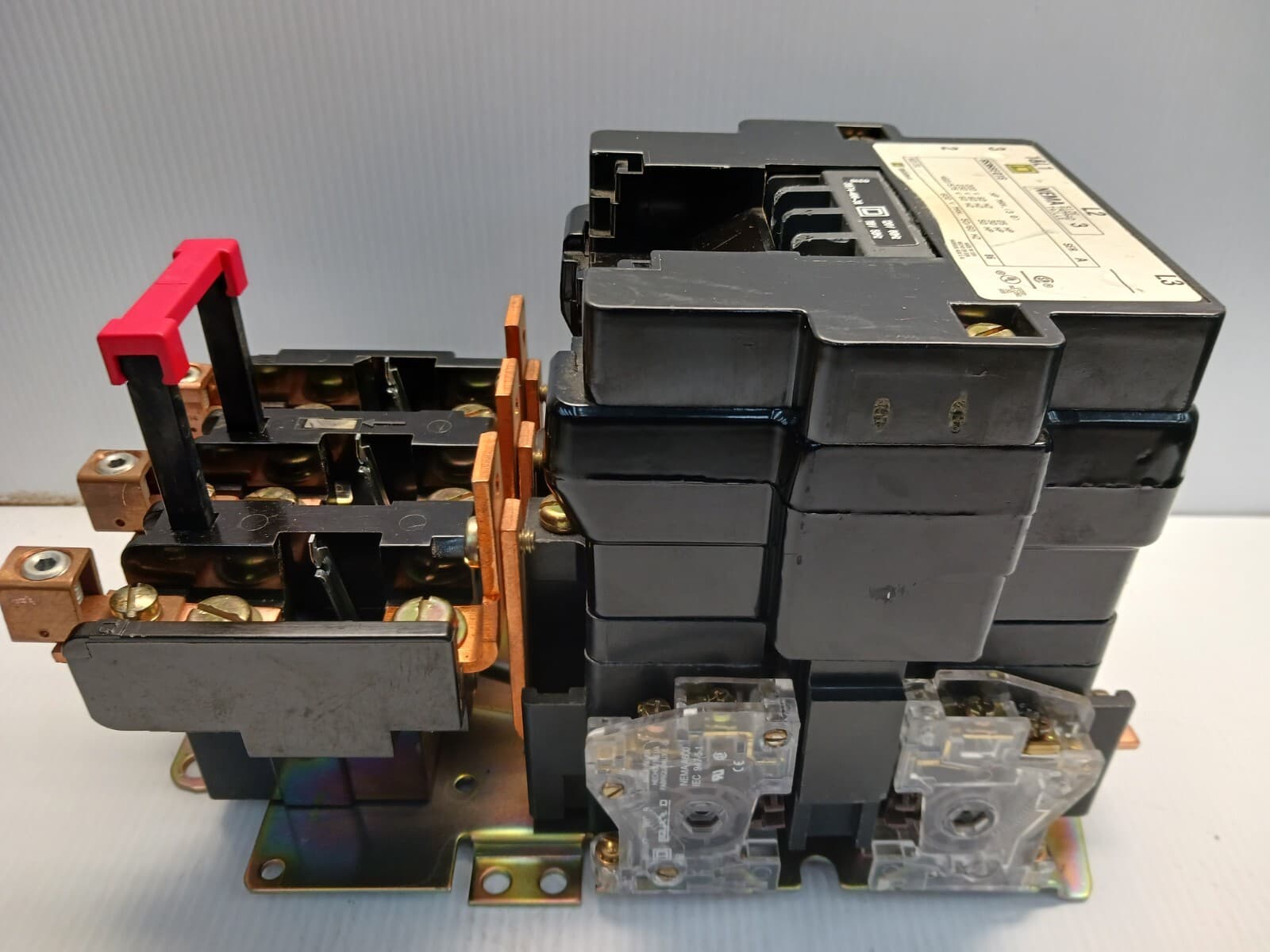 SQUARE D SIZE 3 MOTOR STARTER 8536SE01S COIL 120 V CONTACTS ARE 99.9% GOOD 5