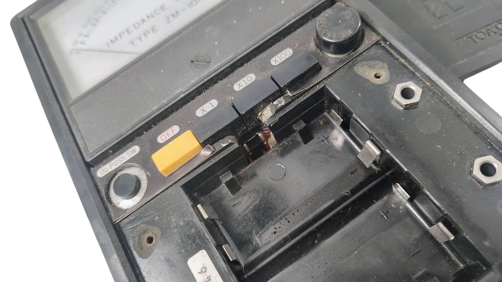 TOA Electric Co. Type ZM-104  Impedance Meter Back Case 4