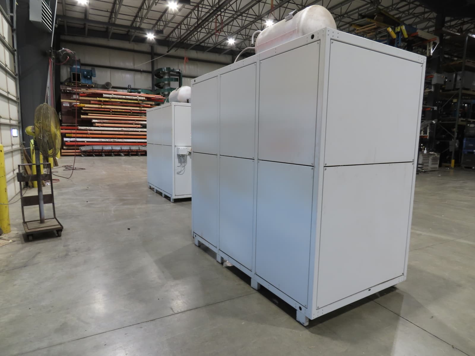 GWK Recirculating Water Cooled Chiller 40 Ton Cooling 25Hp 480V 2-Pump Unit 3