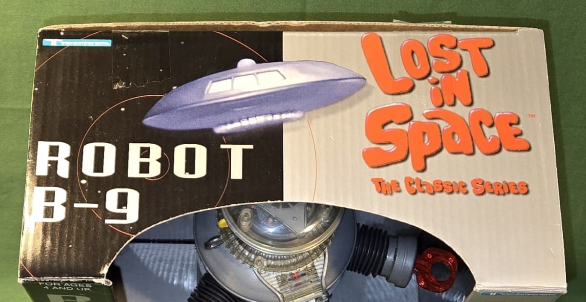 1997 Trendmasters Lost In Space B-9 Robot Lights, Sounds, Motion 4