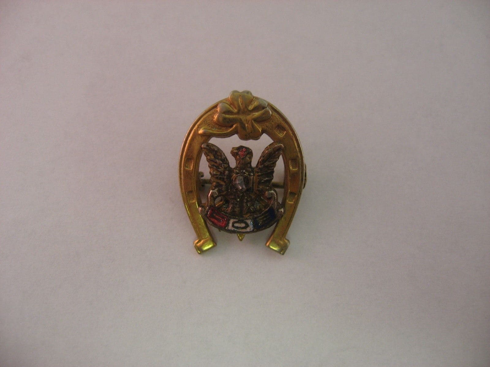 Rare Design FOE Fraternal Order of Eagles Shamrock Horseshoe Pin 2